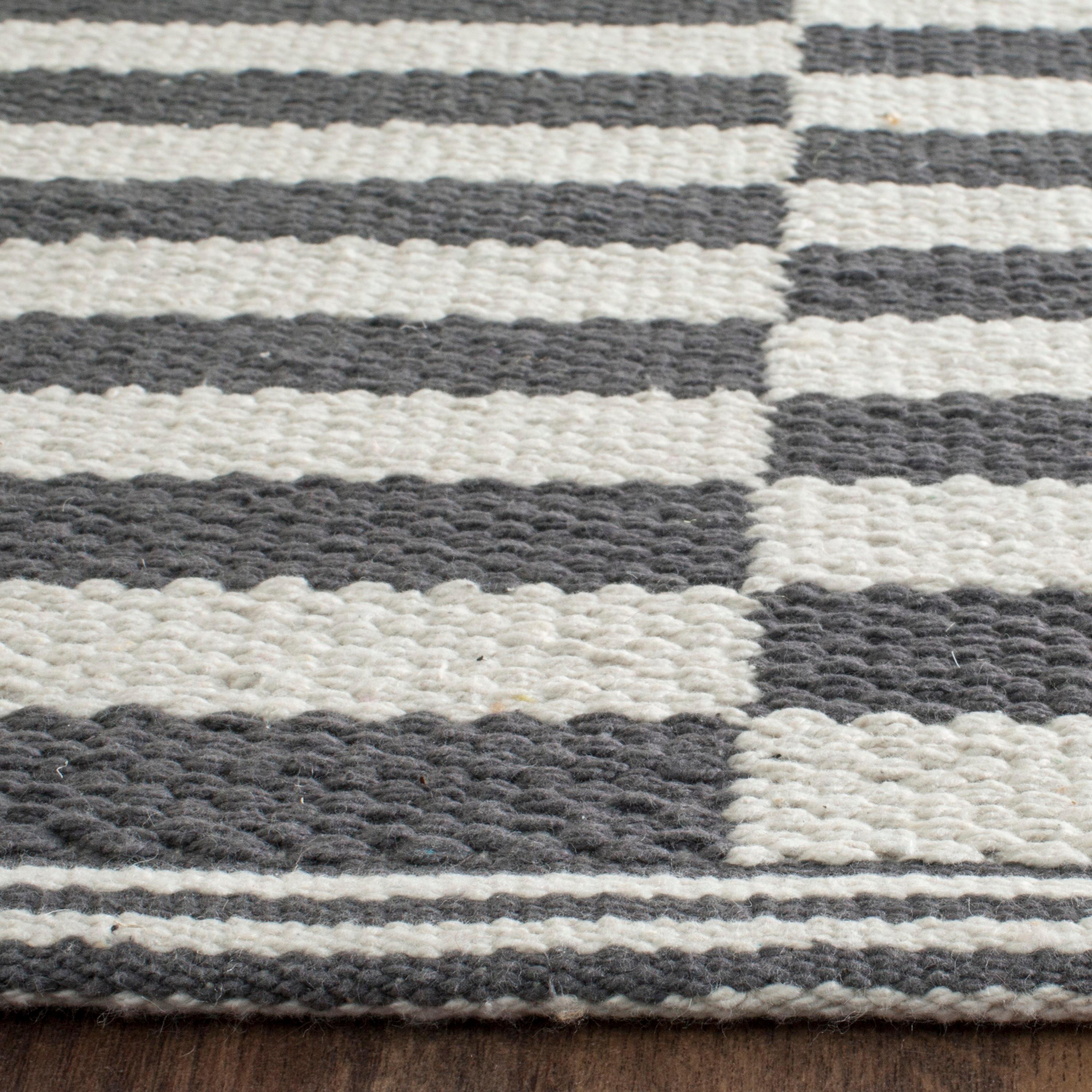 Montauk MTK715 Hand Woven Indoor Accent Rug - Ivory/Grey - 2'6"x4' - Safavieh