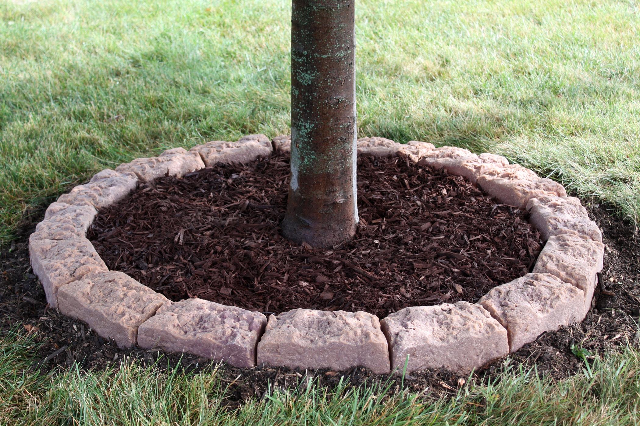 DekoRRa Products 144" L x 5" W x 4" H Lawn Edging Artificial Stone (Set of 16)