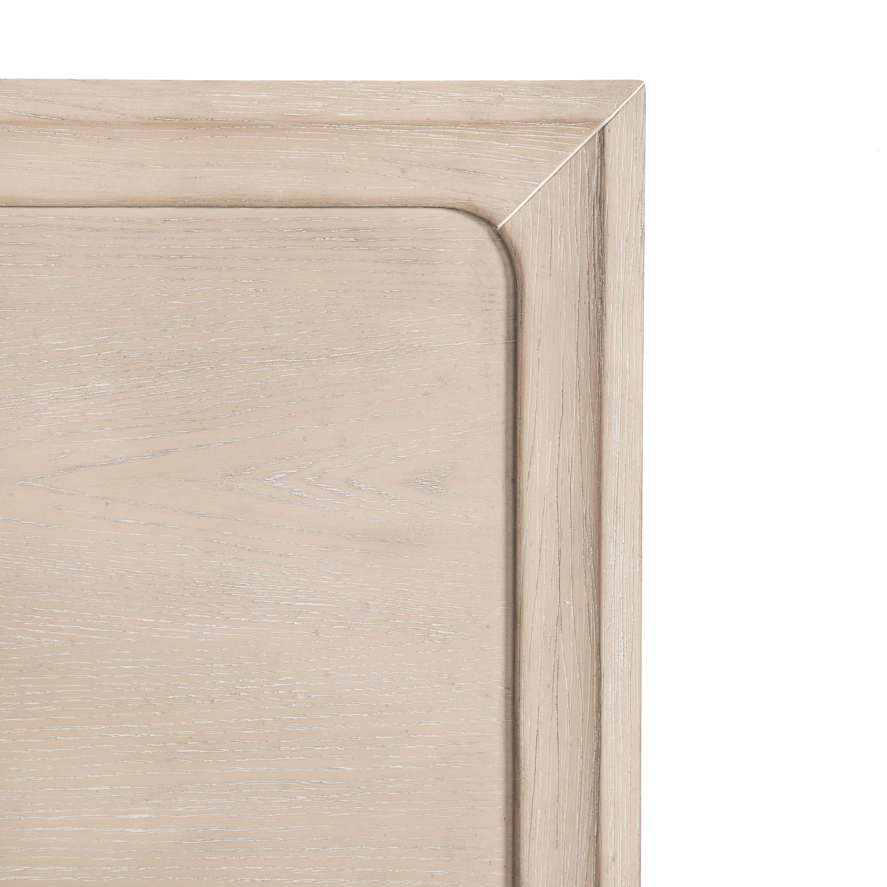 HOMES: Inside + Out 3pc Queen Neovesi Platform Bedroom Set Boho with 2 Nightstands Oak