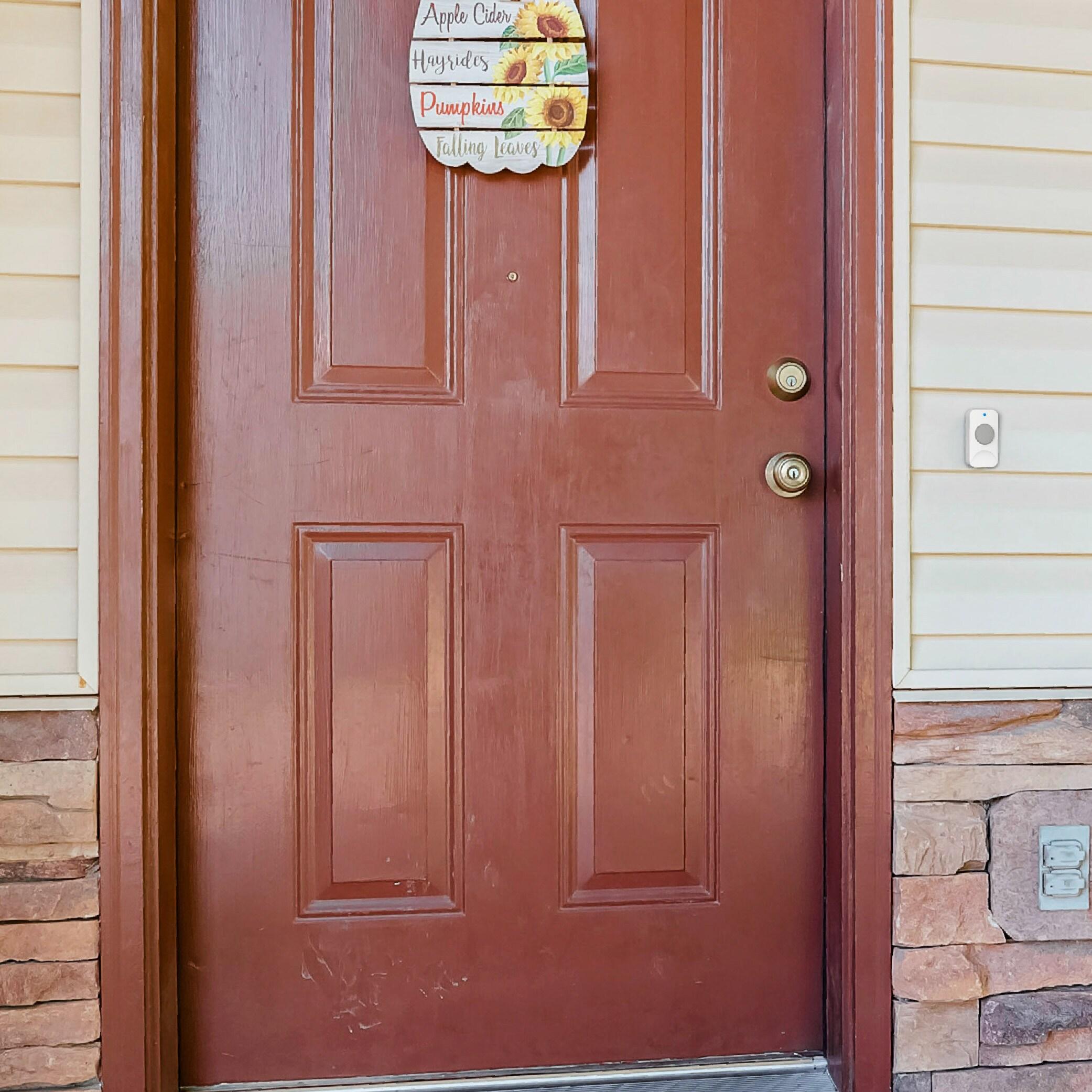 Newhouse Hardware Battery-Operated Wireless Chime with Flashing LED Light for Hearing Impaired