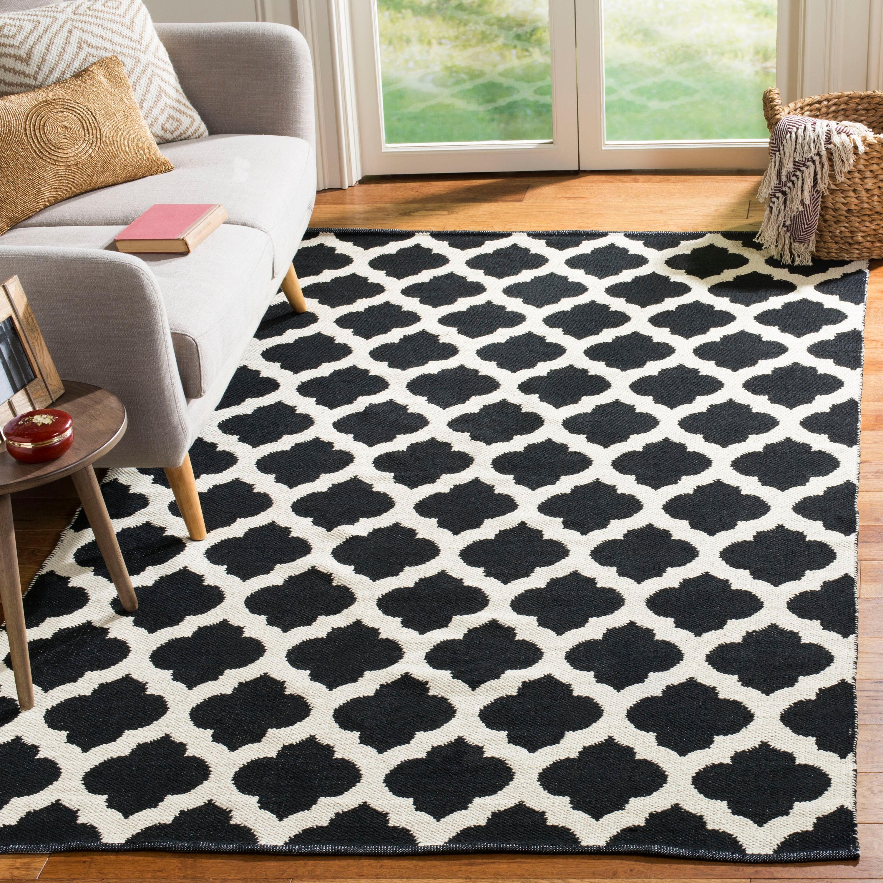Montauk MTK723 Hand Woven Indoor Area Rug - Black/Ivory - 8'x10' - Safavieh.