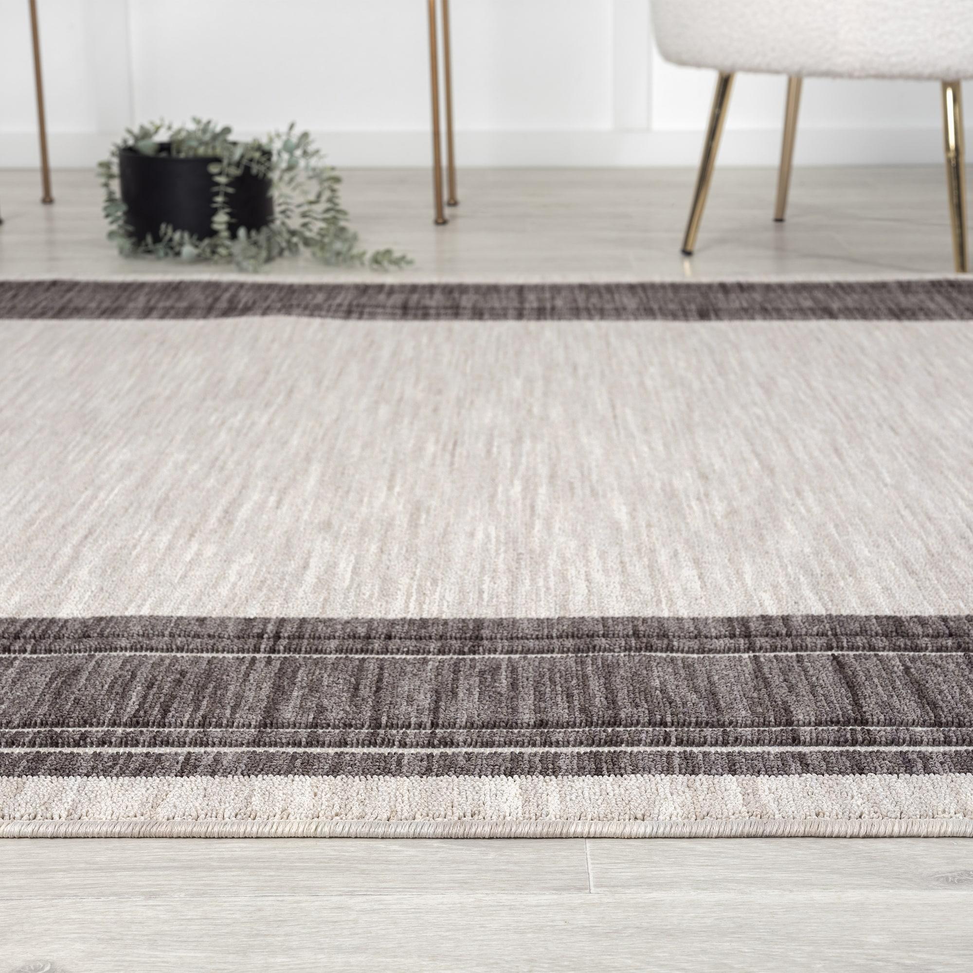 Wyatt Ivory/Gray 5 ft. x 7 ft. Bordered High-Low Yarn Indoor/Outdoor Area Rug