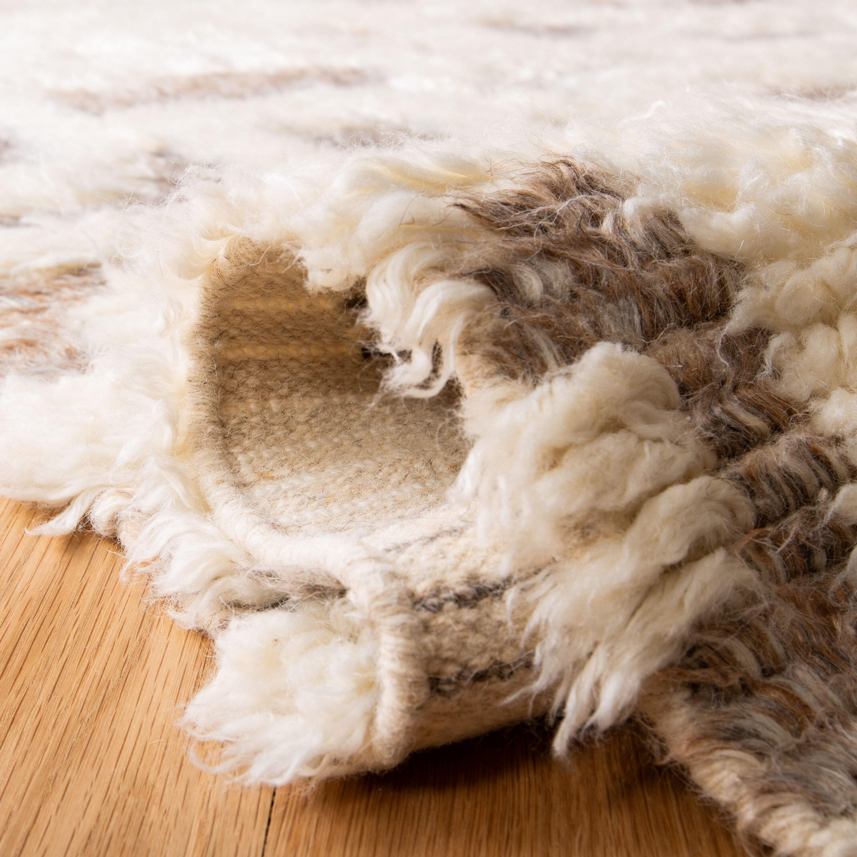 Manhattan MAN458 Hand Knotted Wool-Viscose Blend Area Rug - Ivory/Grey- 8' X 10' - Safavieh.