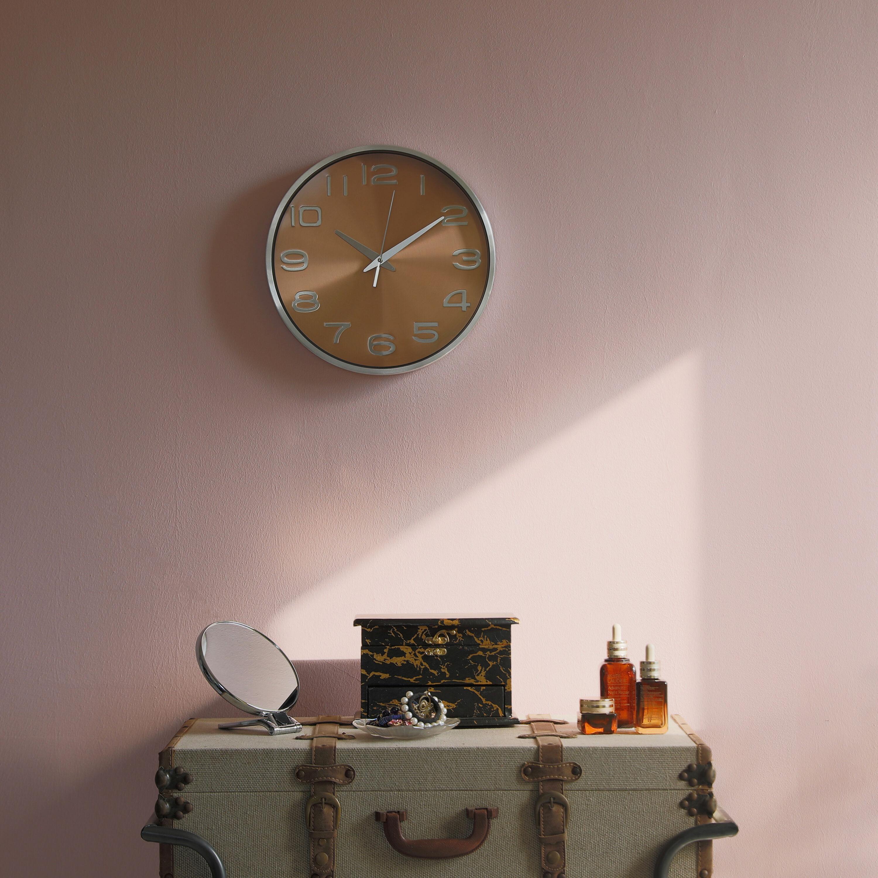 Modern Decorative Aluminum Round Wall Clock For Living Room, Kitchen, Dining Room