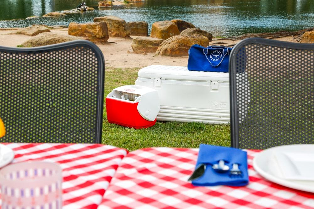 Igloo 120 qt. Quick & Cool Polar Ice Chest Cooler, White