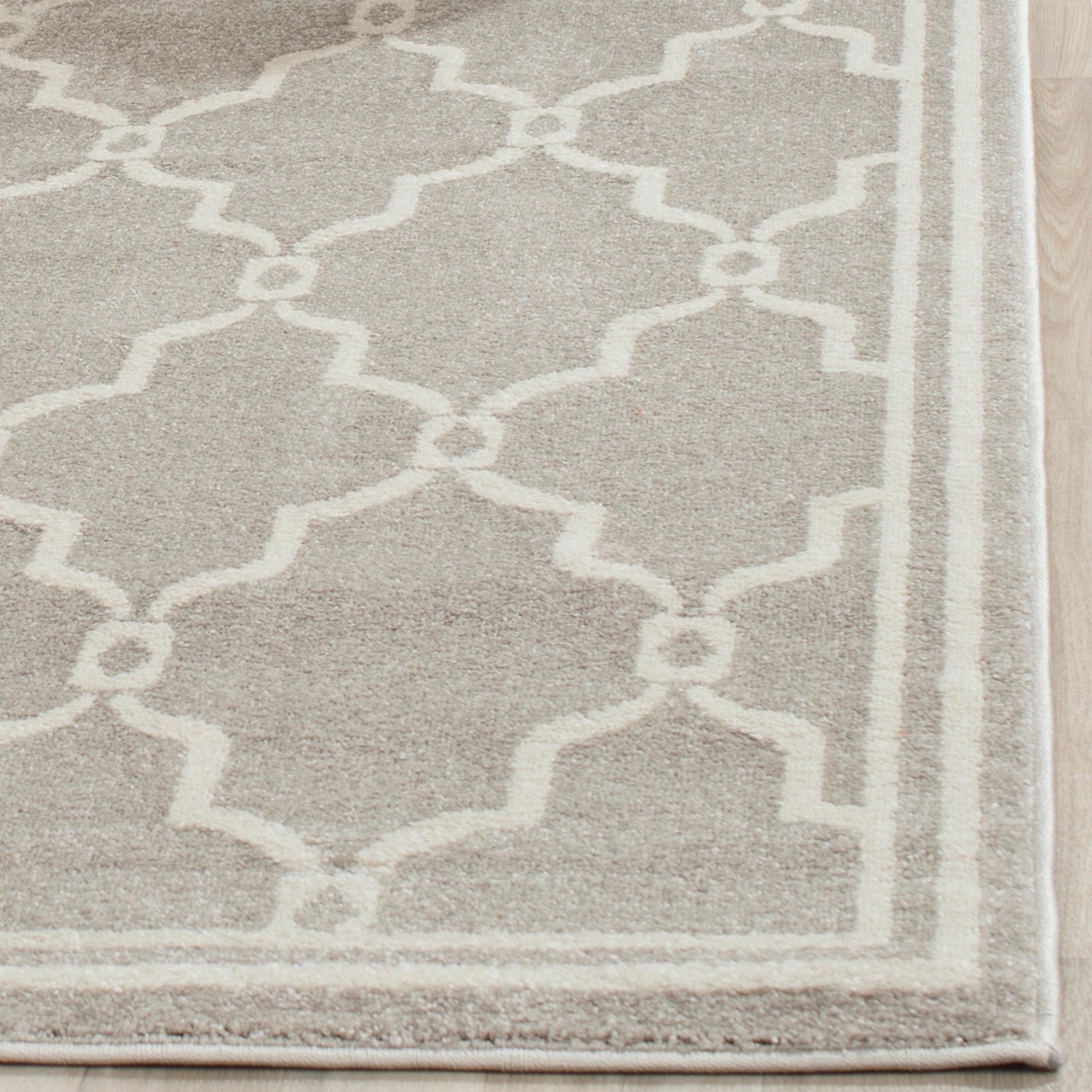 Amherst AMT414 Power Loomed Indoor Area Rug - Light Grey/Ivory - 4'x6' - Safavieh