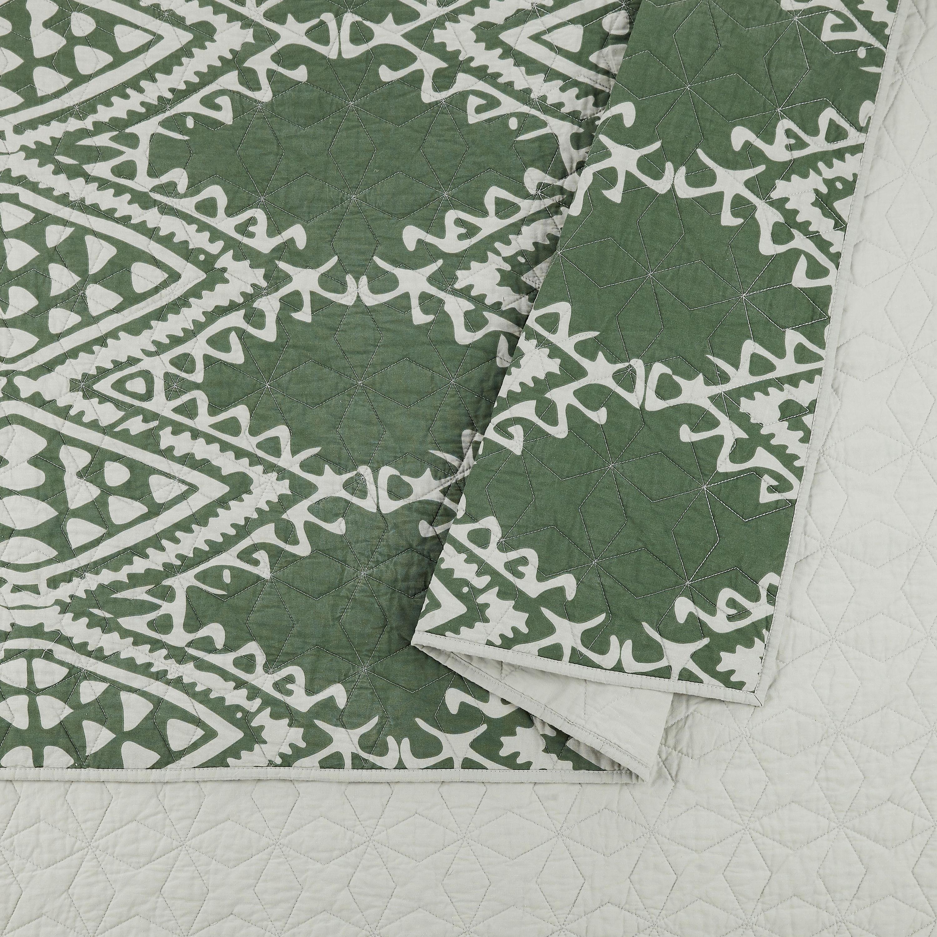 Aisha 3-Piece Quilt set by Justina Blakeney
