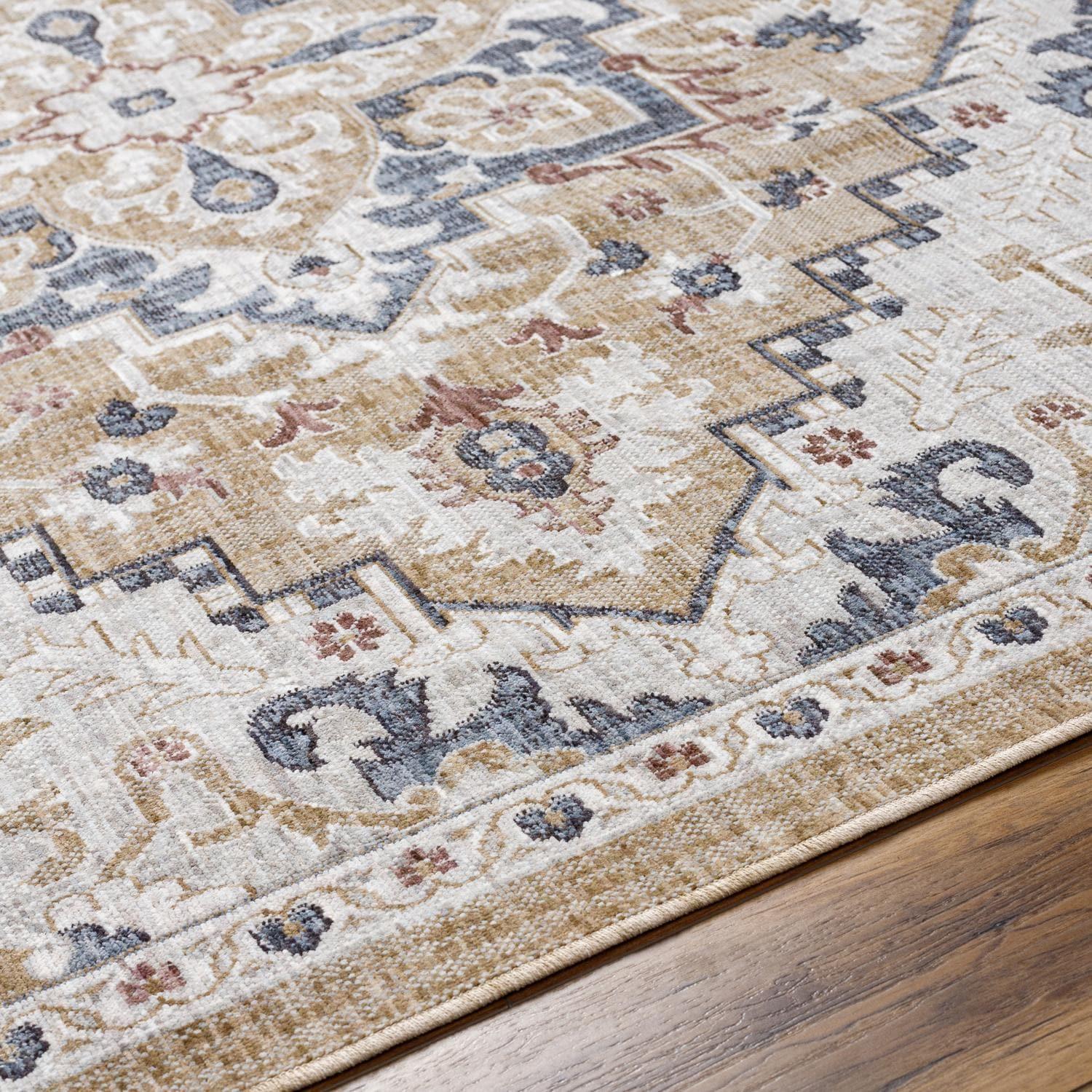 Blue Blossom Vintage-Style 5'3" x 7' Recycled Material Rug