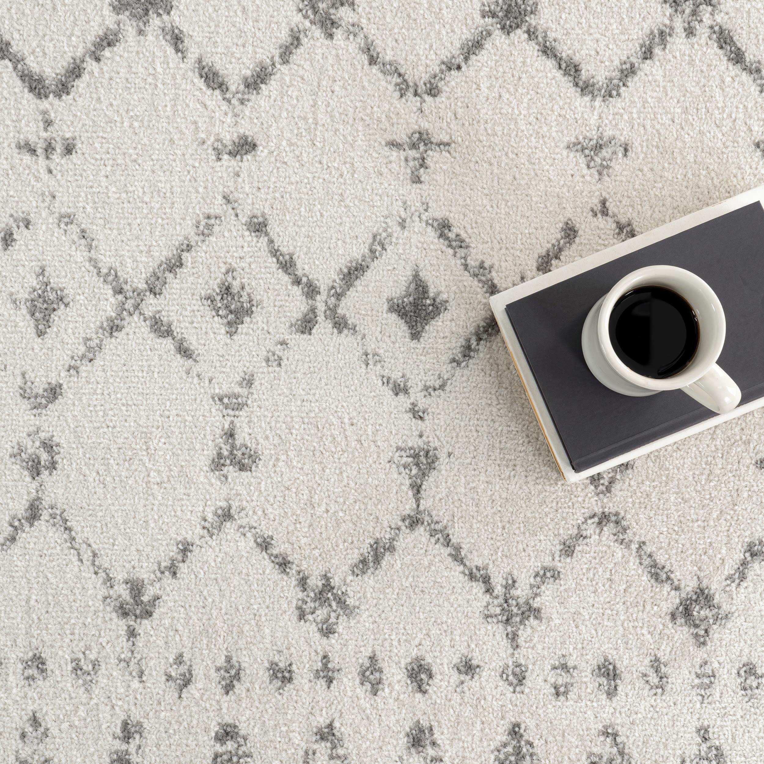 nuLOOM Moroccan Blythe Grey 6' 7" x 9' Transitional Oval Rug