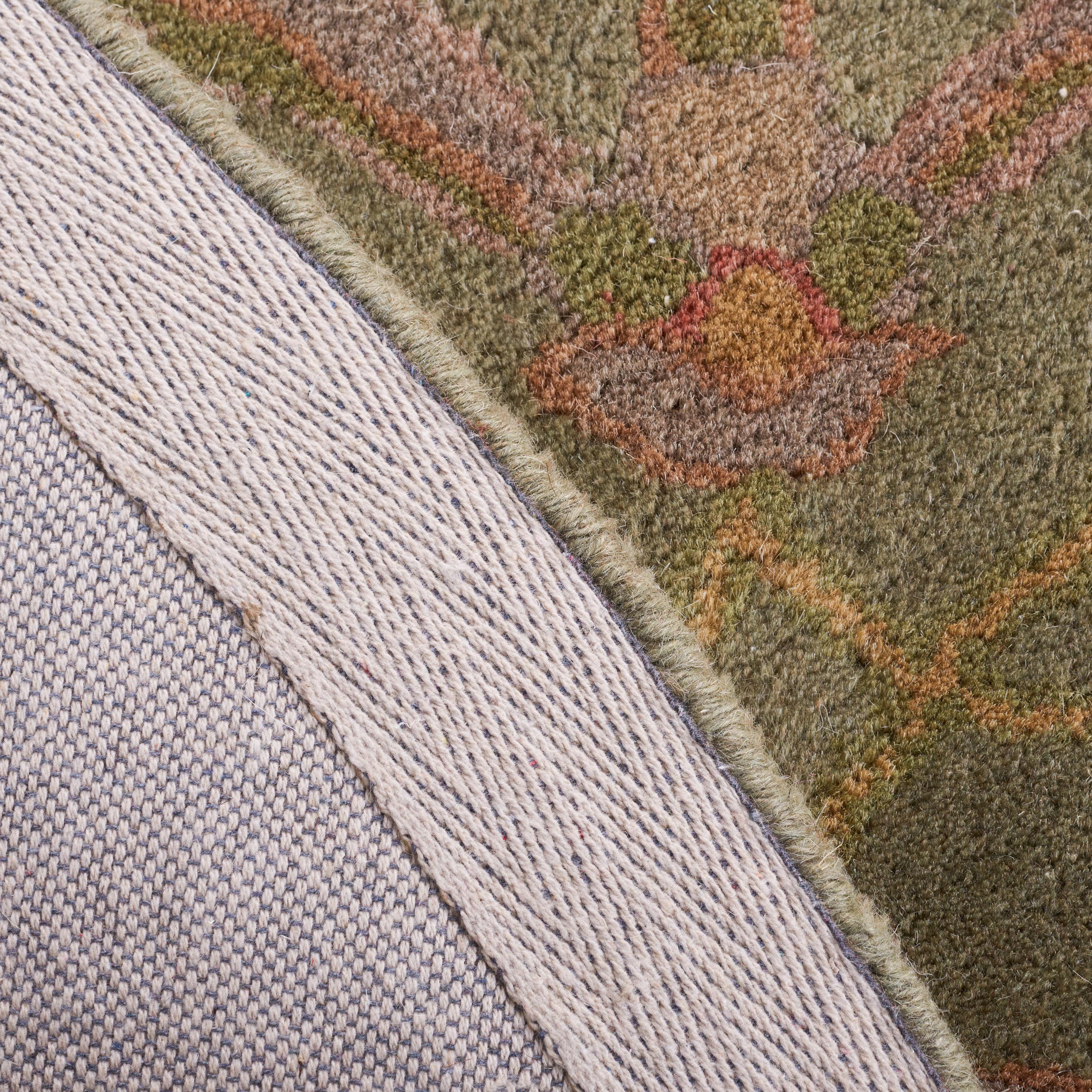 Heritage Green and Gold 6' Round Hand-Tufted Wool Area Rug