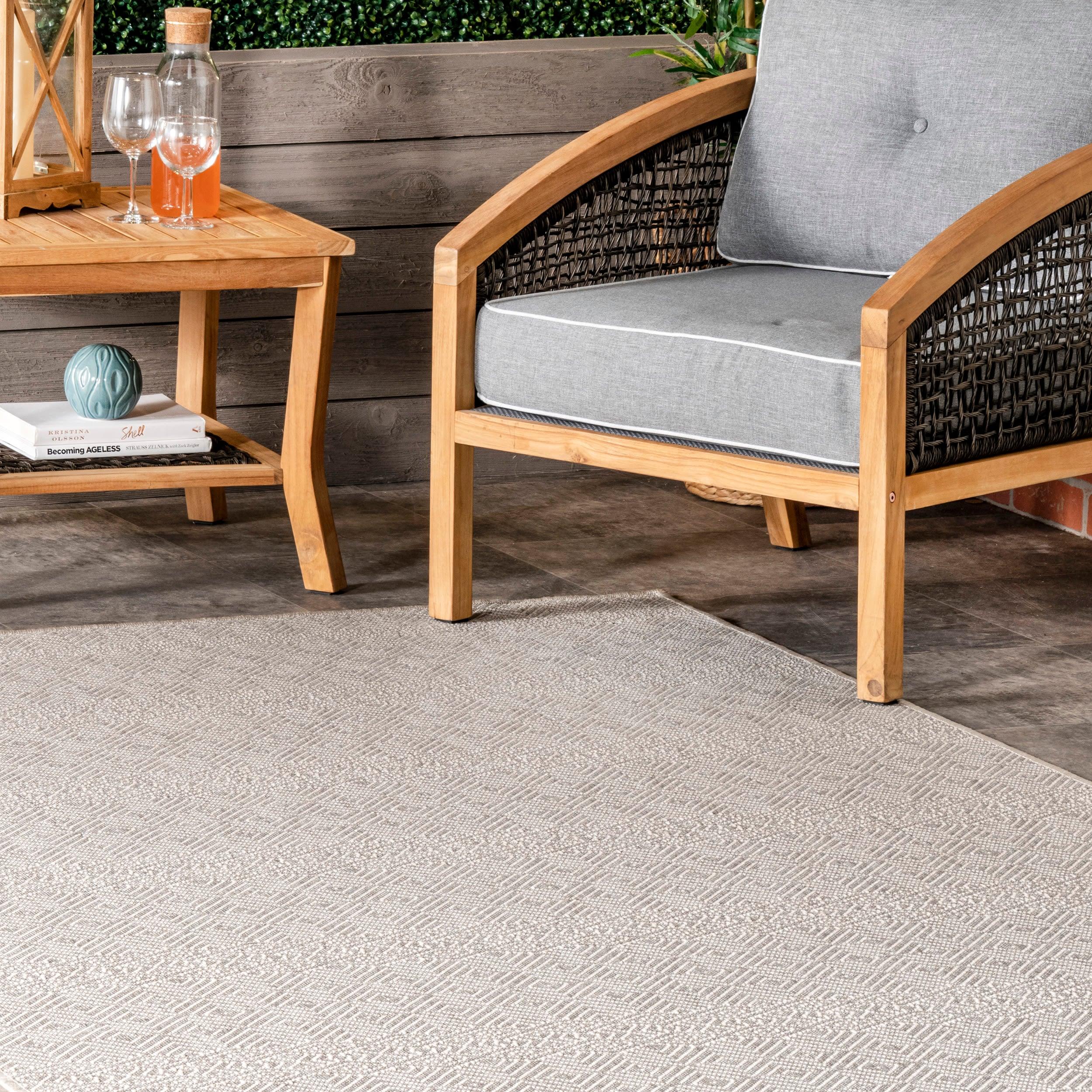 Nuloom Paloma Abstract Geometric Indoor and Outdoor Area Rug, Gray, 4'x6'