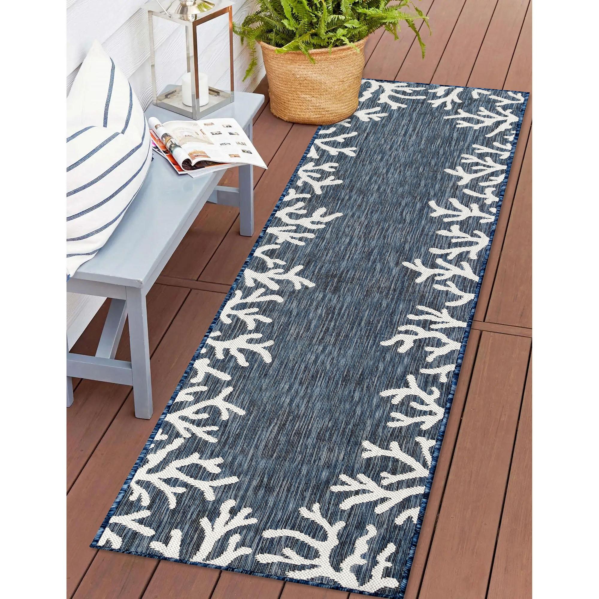 Liora Manne Carmel Coral Border Indoor/Outdoor Rug Navy 1'11" x 7'6"
