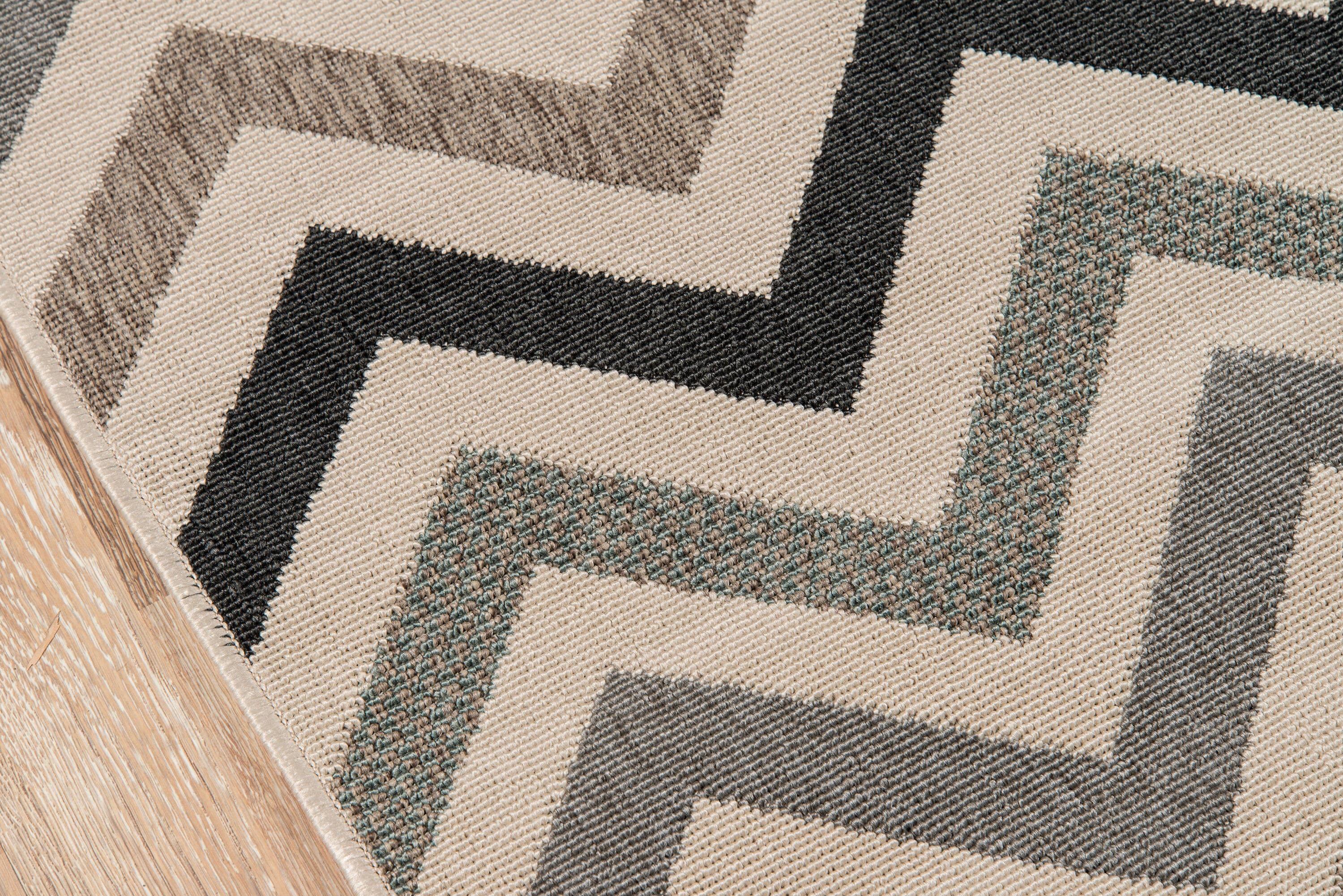 Momeni Baja Chevron Area Rug