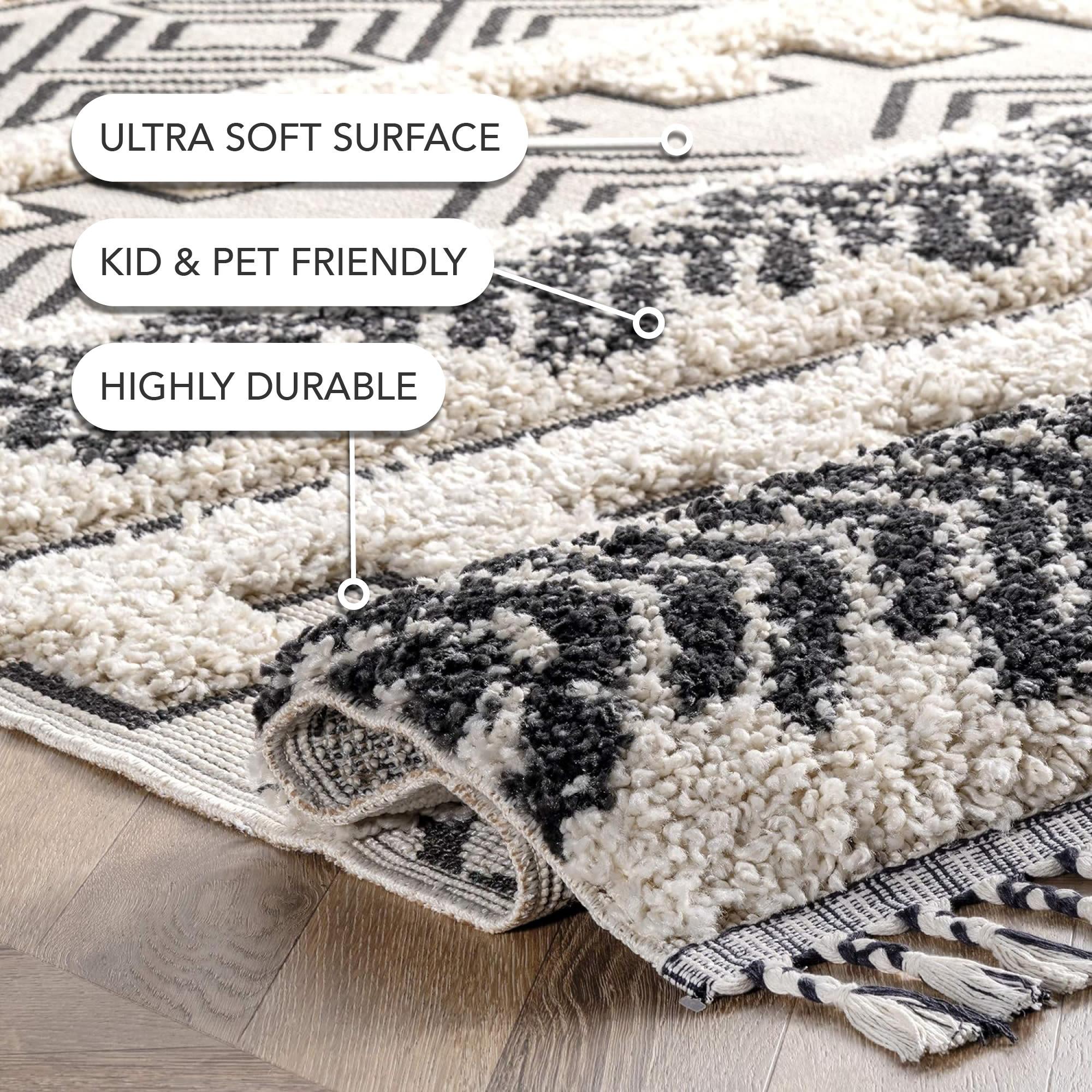 nuLOOM Zuri Shaggy Banded Area Rug