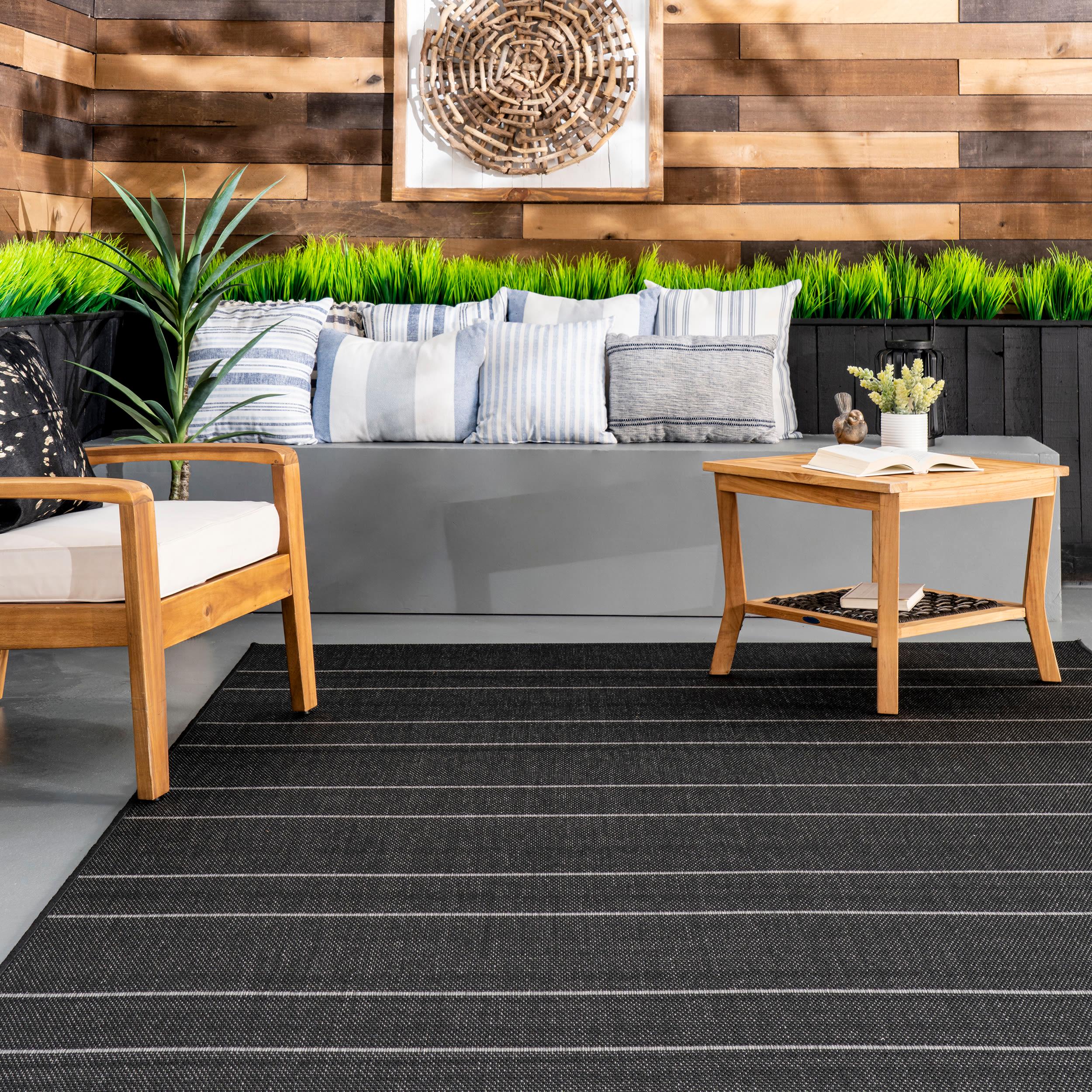 Nuloom Alaina Striped 5x8 Indoor/Outdoor Area Rug for Living Room Patio Deck Front Porch Kitchen, Black/Ivory