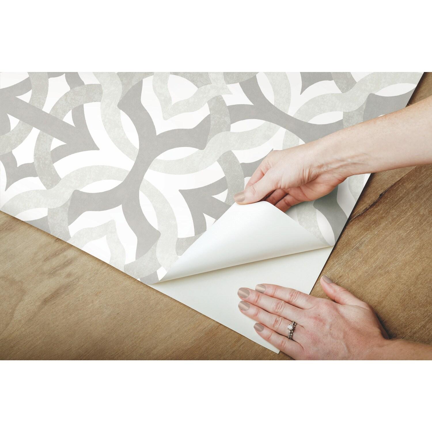 Waverly Peel & Stick Geometric Roll
