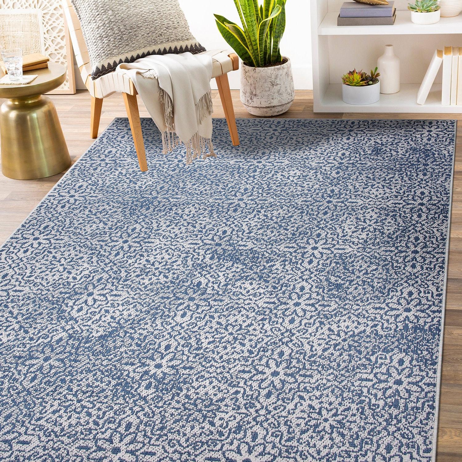 World Rug Gallery Contemporary Flowers Weather Resistant Reversible Indoor/Outdoor Area Rug - Blue 5'x7'