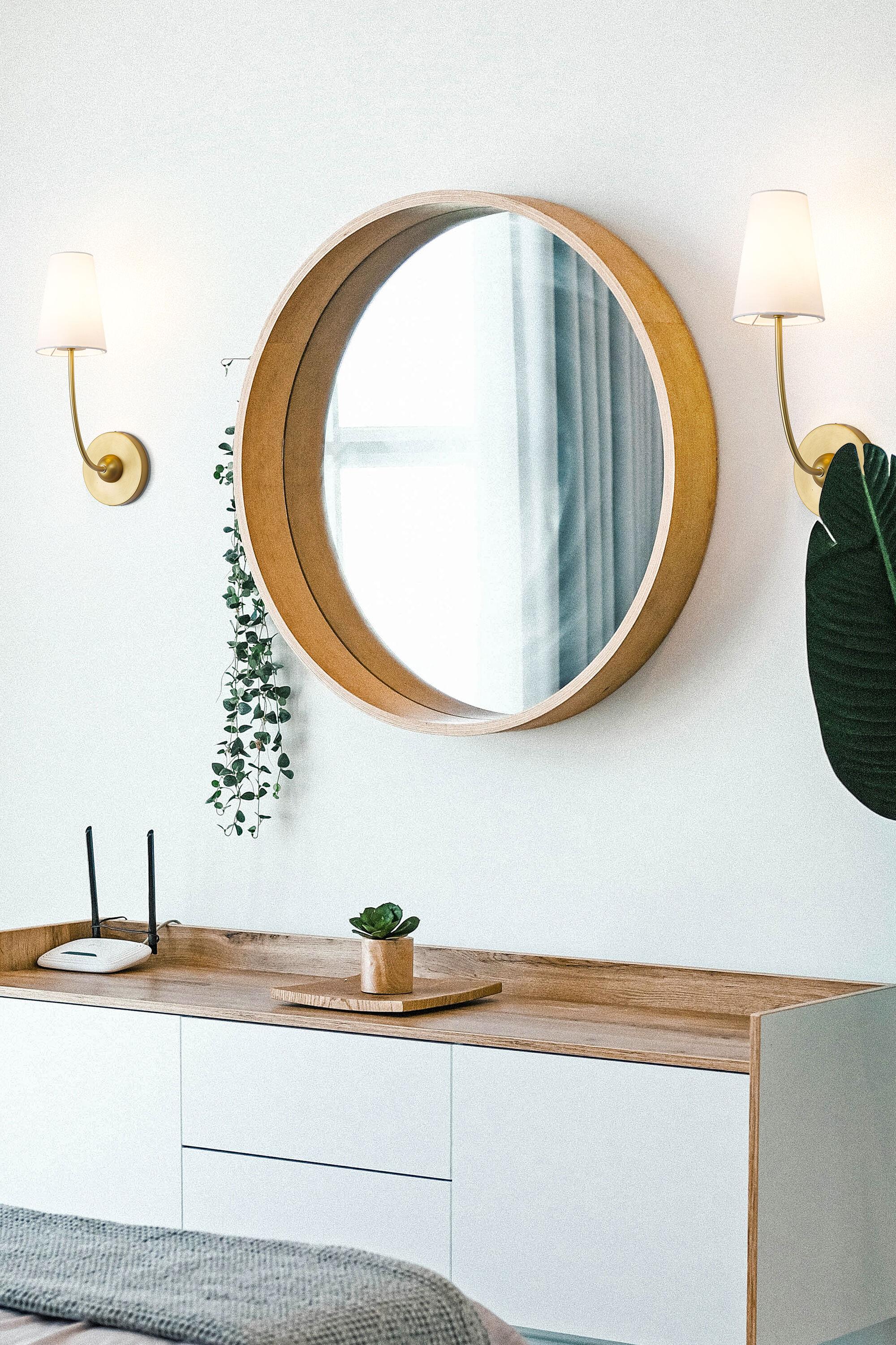 Z-Lite Shannon 1 - Light Sconce in Rubbed Brass