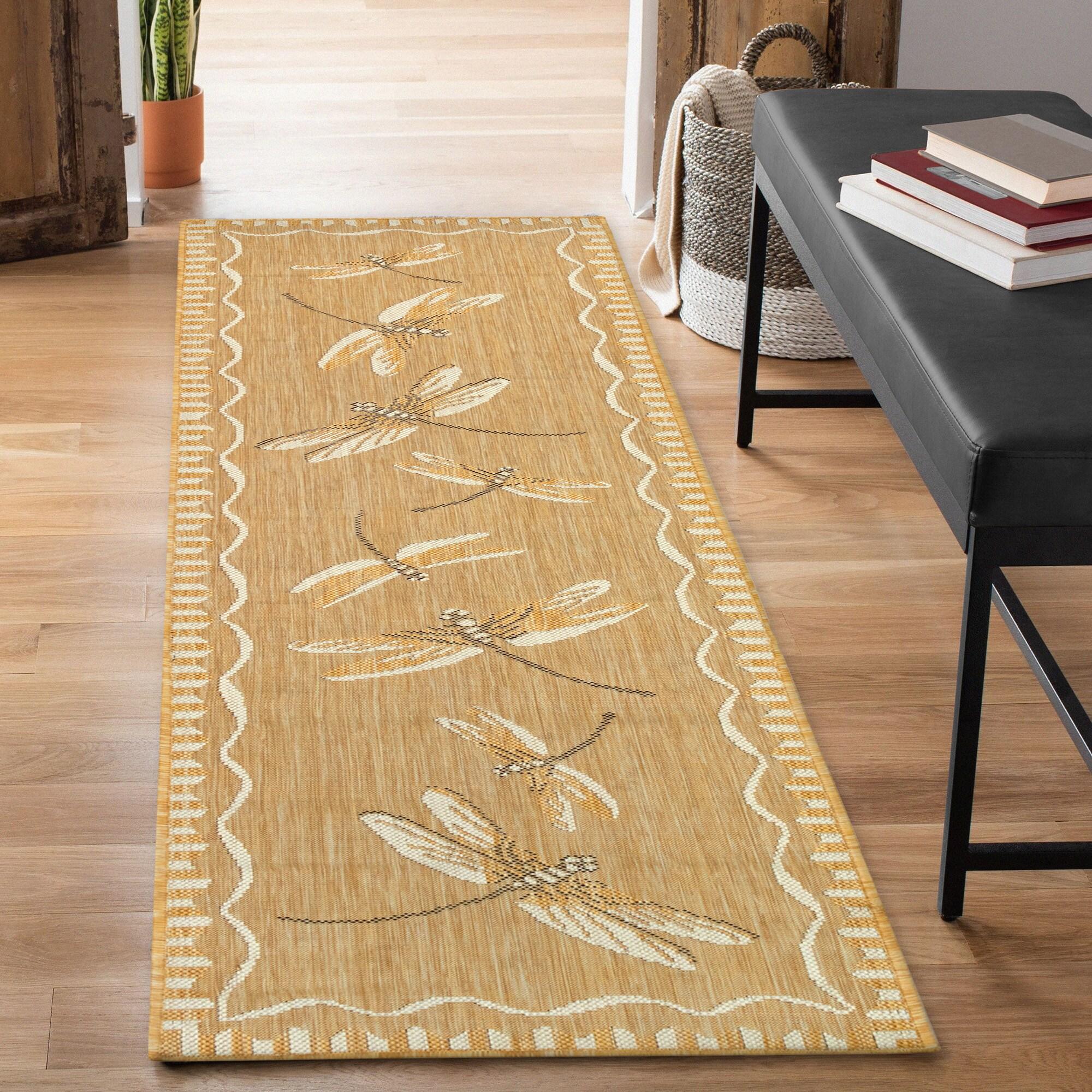 Liora Manne Carmel Dragonfly Indoor/Outdoor Rug Sand 1'11" x 7'6"