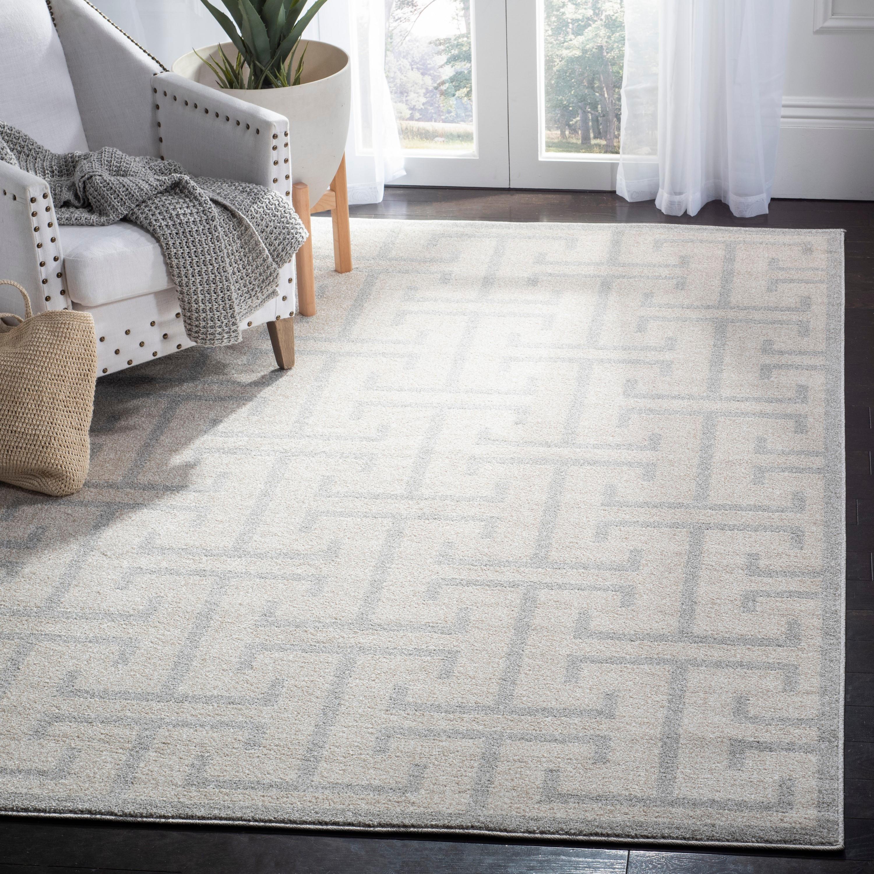 Amherst AMT404 Power Loomed Area Rug - Ivory/Light Grey - 4'x6' - Safavieh.