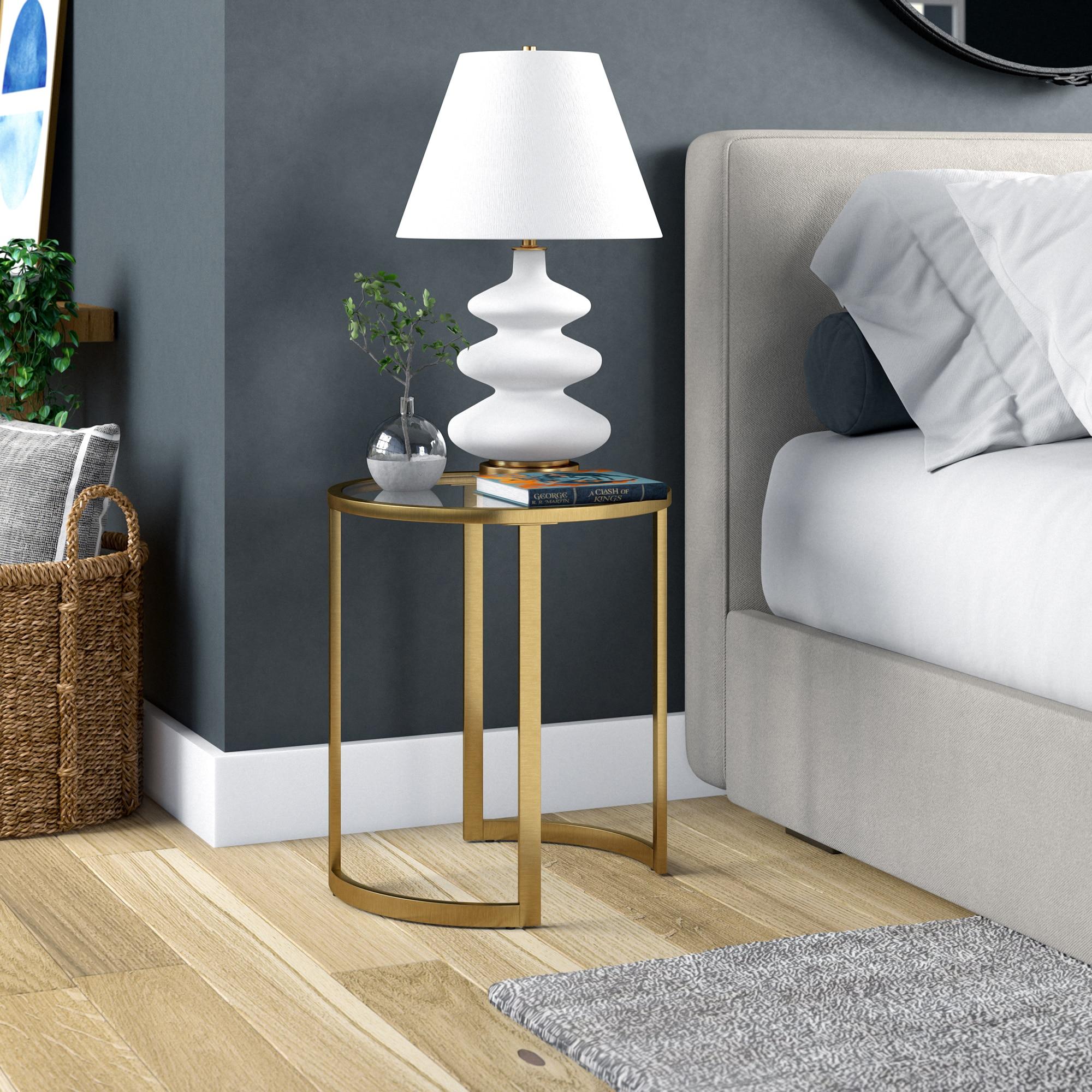 Evelyn&Zoe Mitera 20" Wide Round Side Table, Brass