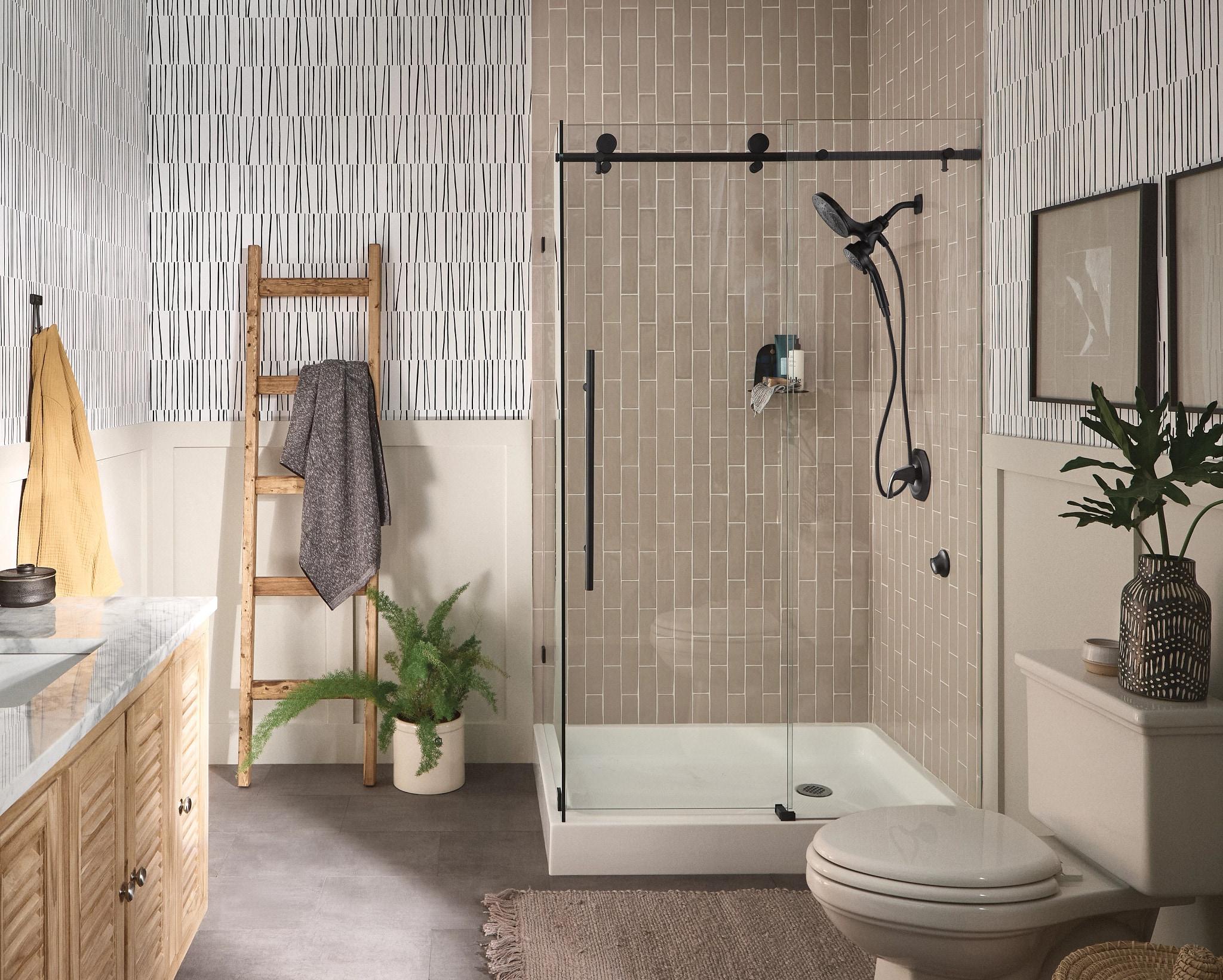 Co-t Moen Engage Magnetix 2-In-1 Shower Head With Handheld Spray, Magnetic Docking System, Matte Black Finish, Multiple Spray Settings, 60" Kink-Free Hose J21BF6624