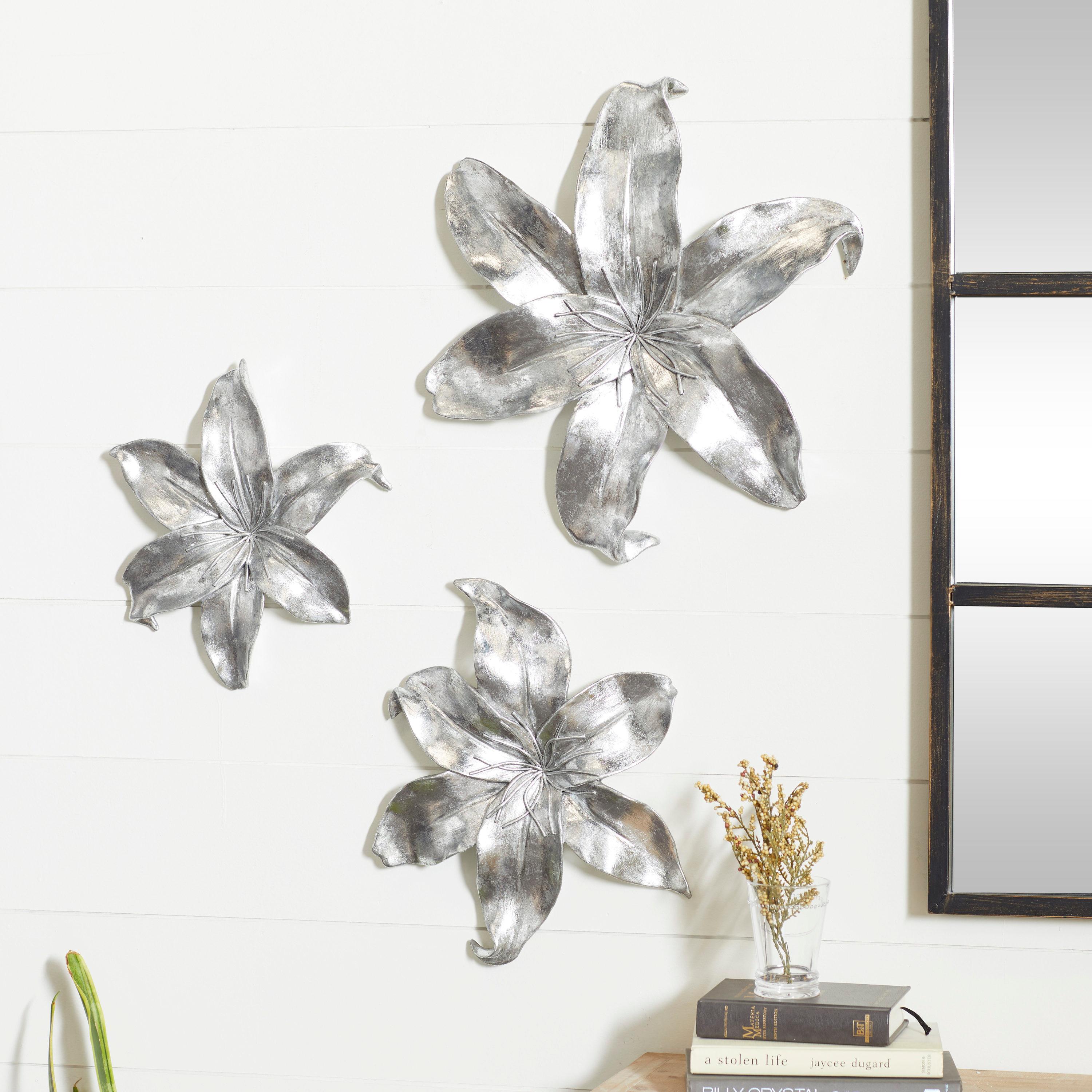 DecMode Silver Polystone 3D Floral Wall Decor (3 Count)