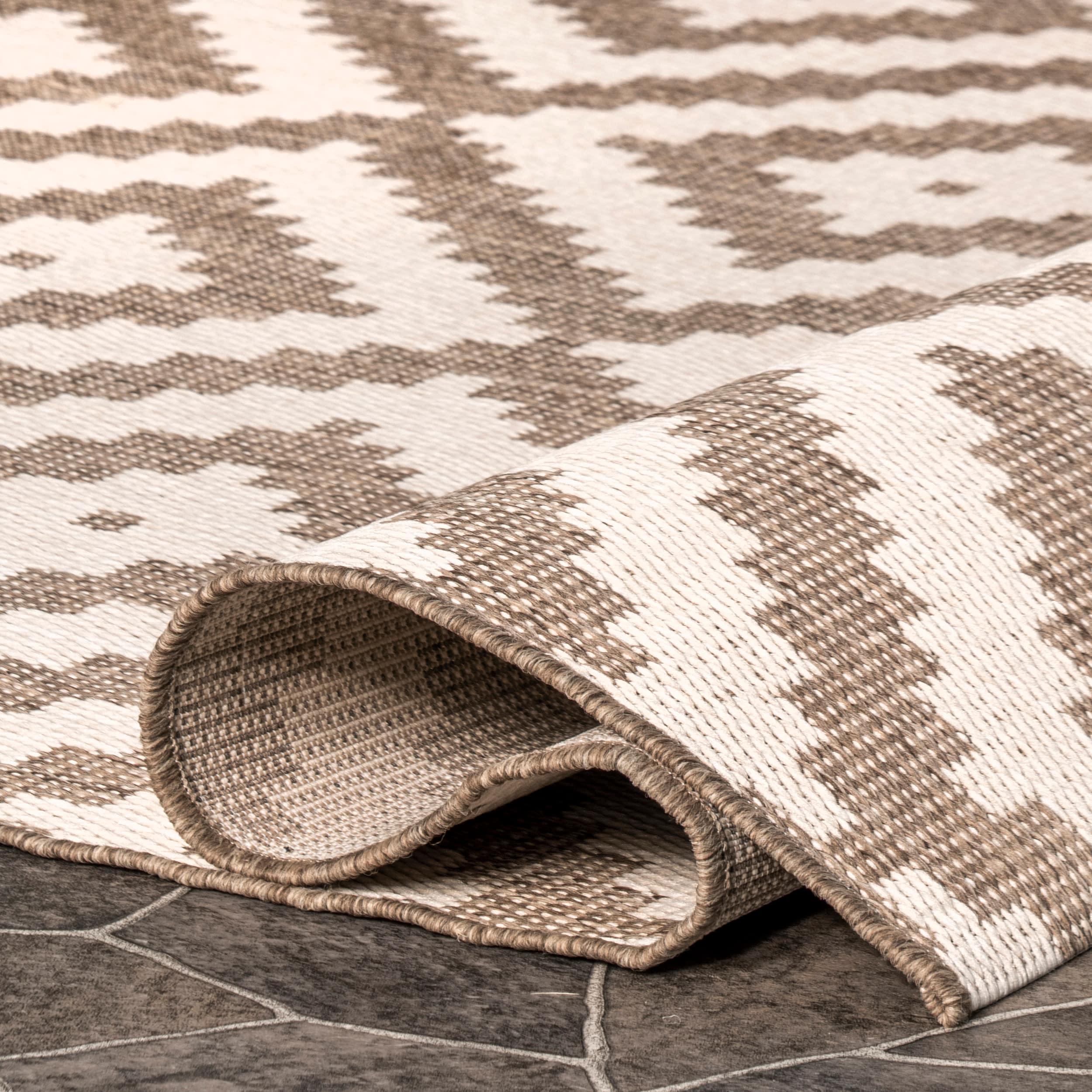 Nuloom Marybelle Trellis 5x8 Indoor/Outdoor Area Rug for Living Room Patio Deck Front Porch Kitchen, Taupe/Ivory