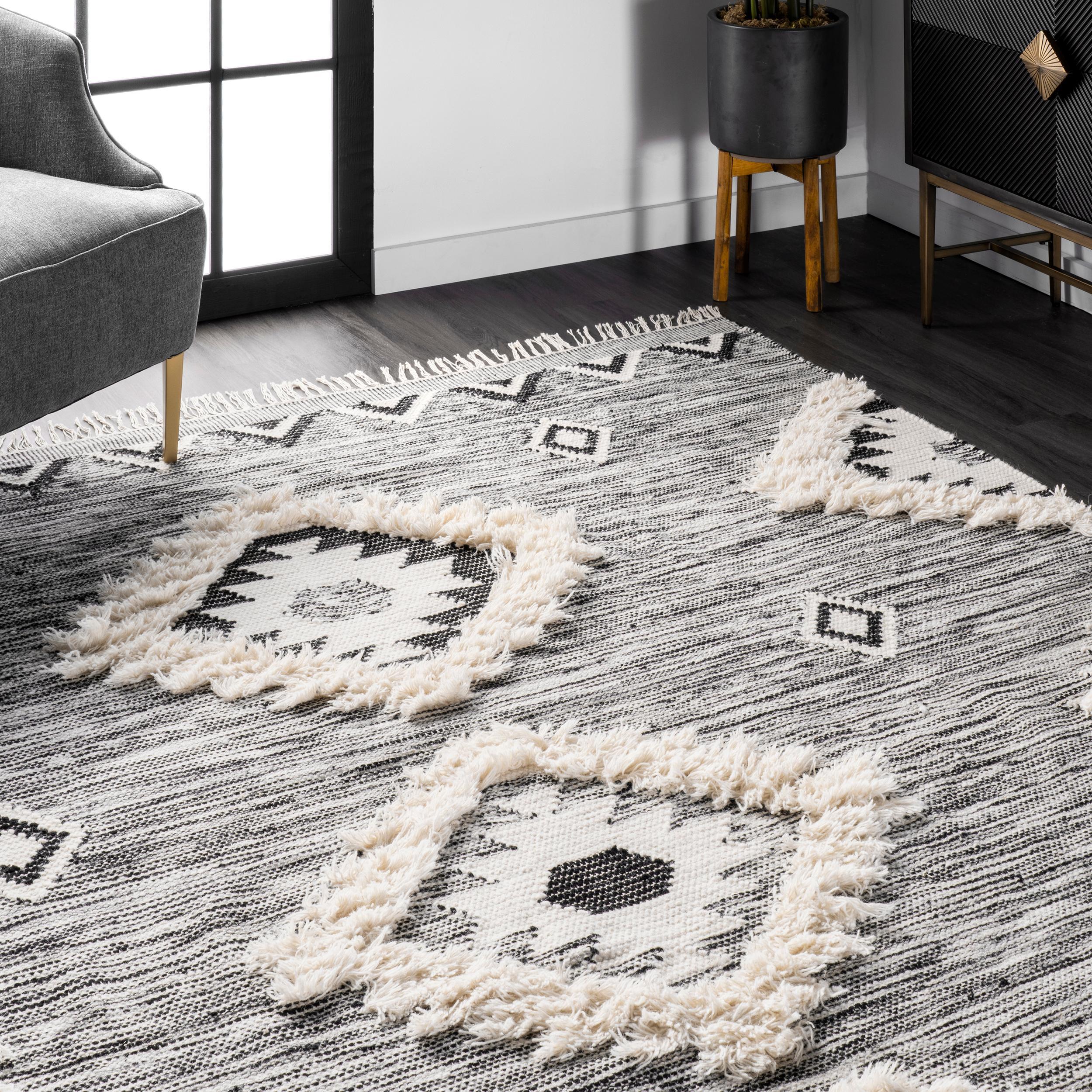 Nuloom Savannah Diamond 4 Square Wool Accent Indoor Area Rug for Living Room Bedroom Dining Room Entryway Kitchen, Black/Ivory