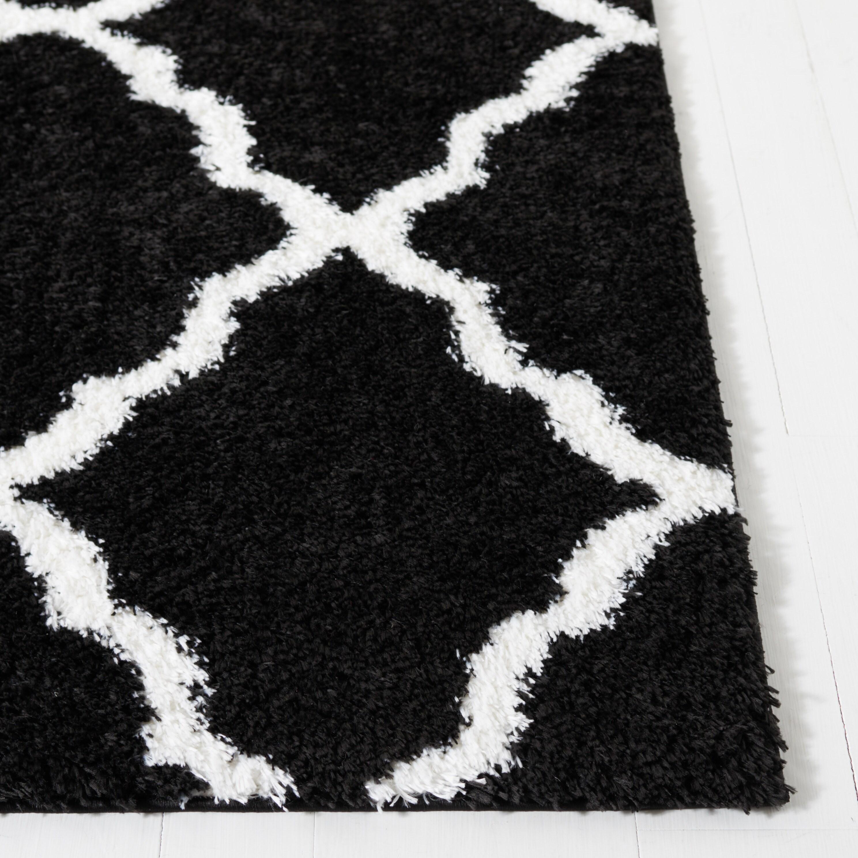 Tahoe Shag THO675 Power Loomed Area Rug - Black/White - 6'7"x8'7" - Safavieh.