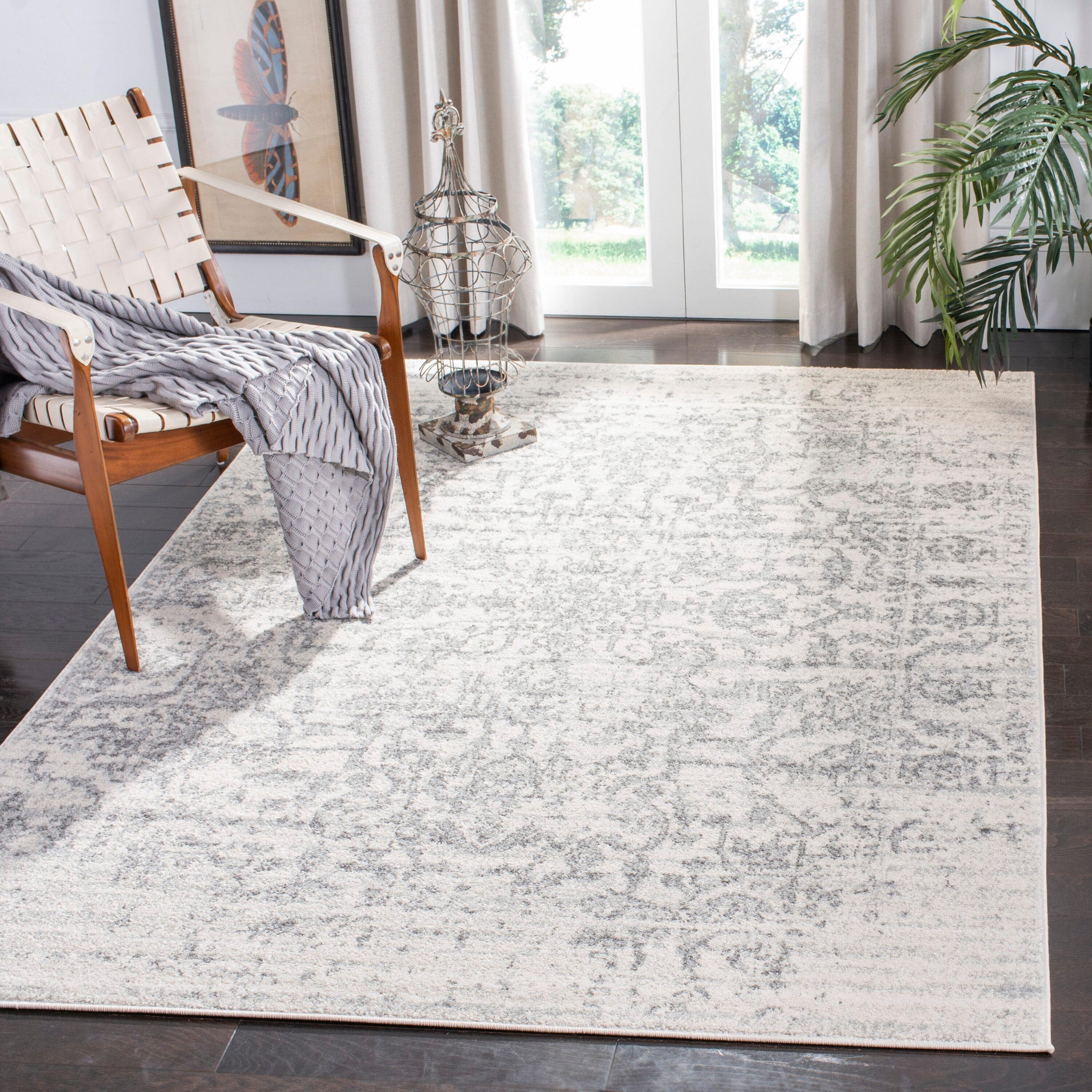 Madison MAD603 Power Loomed Accent Rug - Silver/Ivory - 3'x3' - Safavieh.