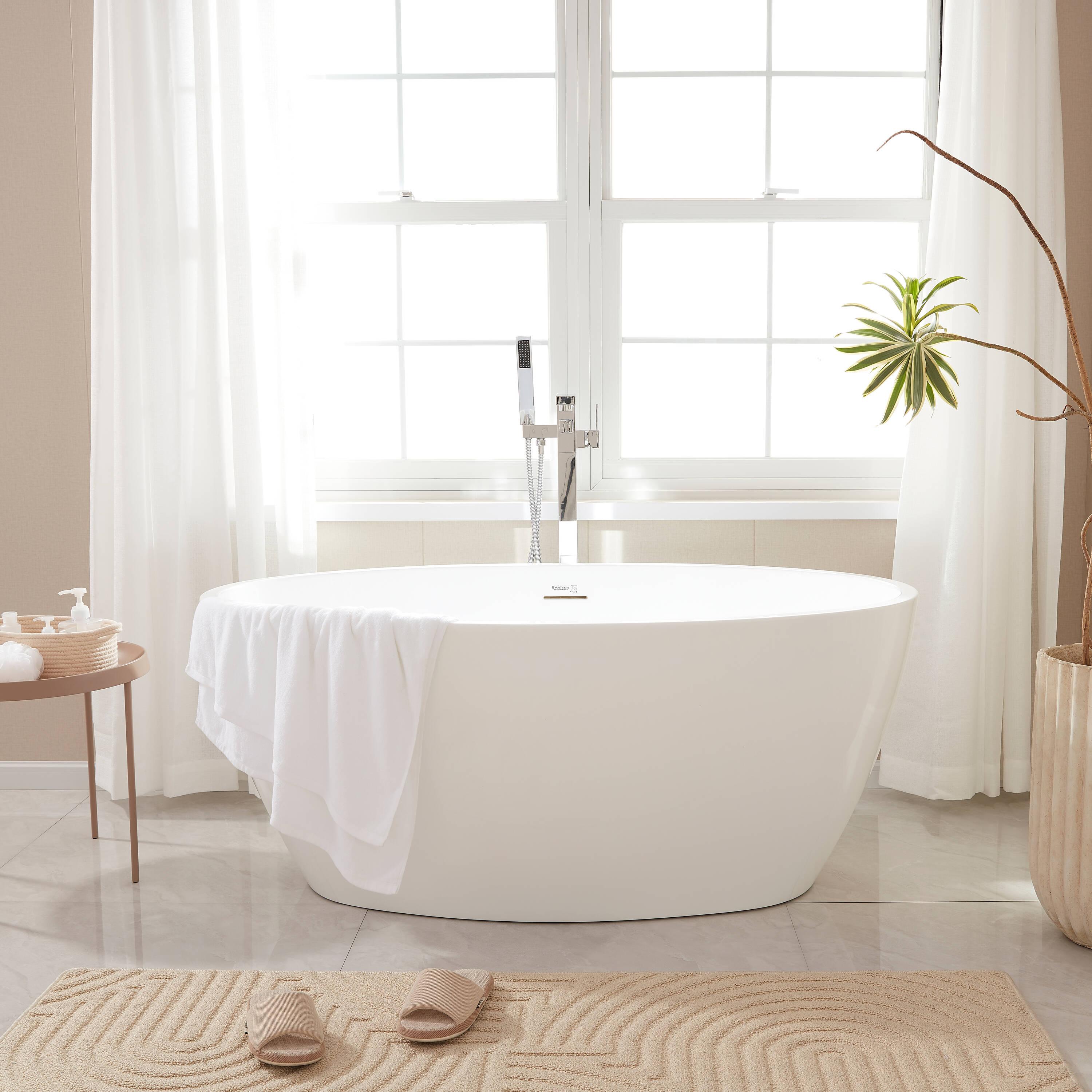Freestanding Soaking Acrylic Bathtub