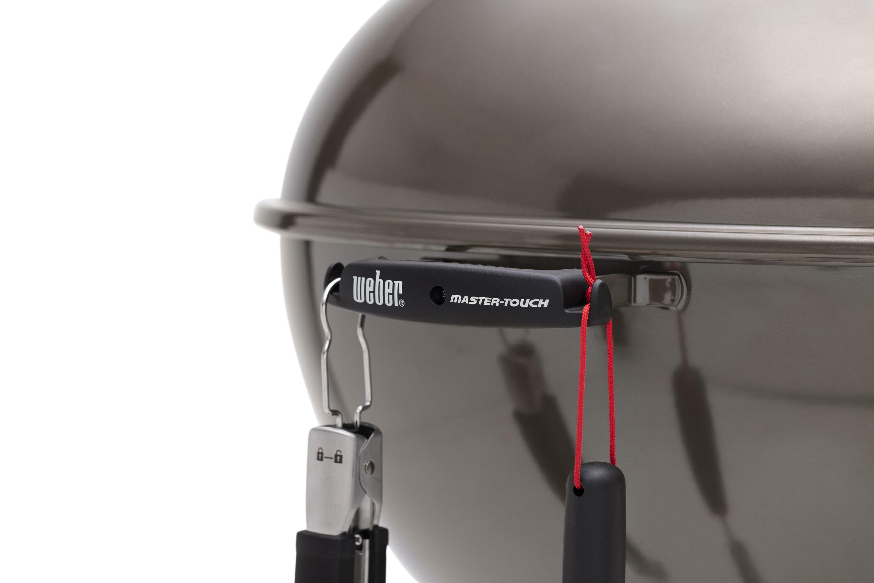 Weber 26 Inch Smoke Gray 588 Square-Inch Master-Touch Charcoal Grill