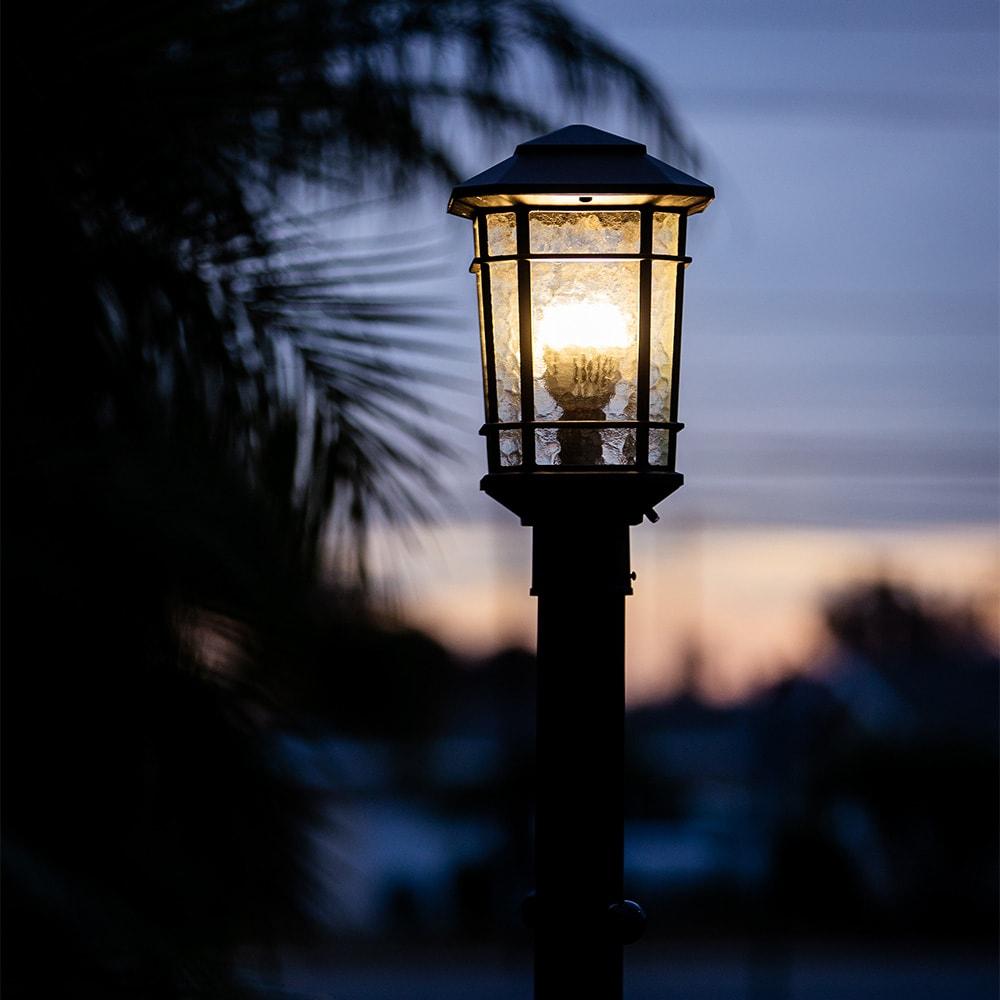 KODA Williams 18.6-in Black Craftsman Outdoor Pier mount with Dusk-to Dawn Sensor Photocell Sensor