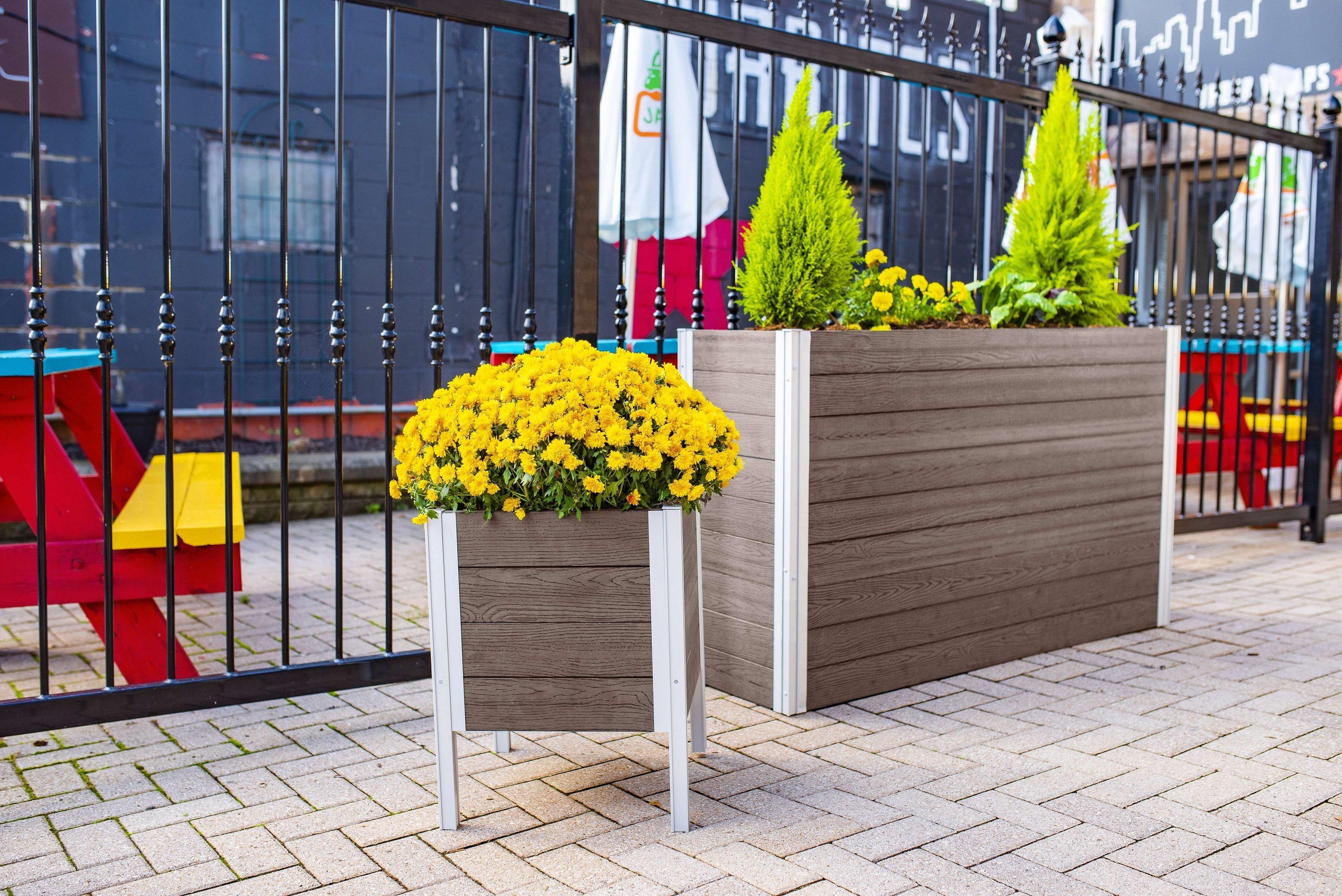 Urbana Vinyl Elevated Planter