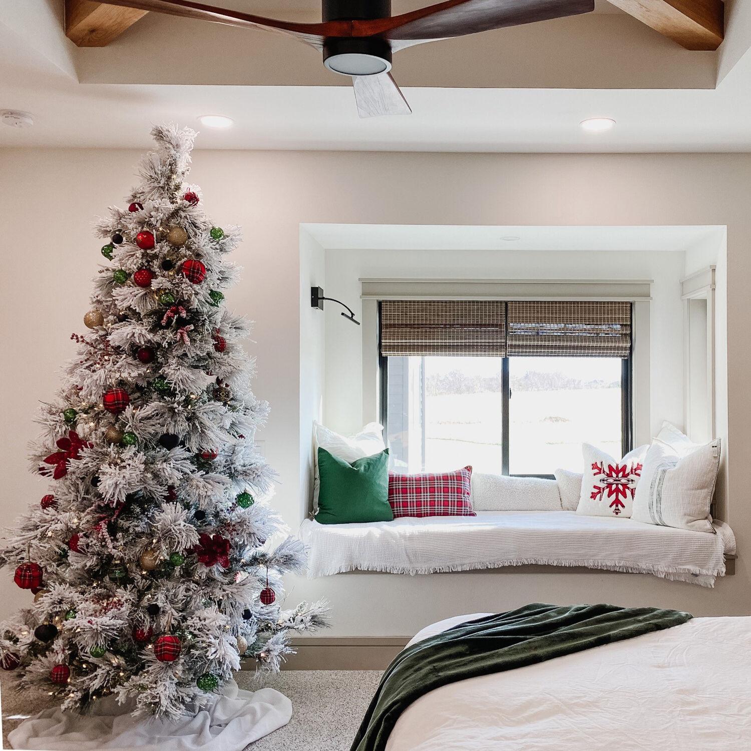 Fraser Hill Farm 6.5-Foot Pre-Lit Snow Flocked Snowy Pine Christmas Tree, Smart Lights