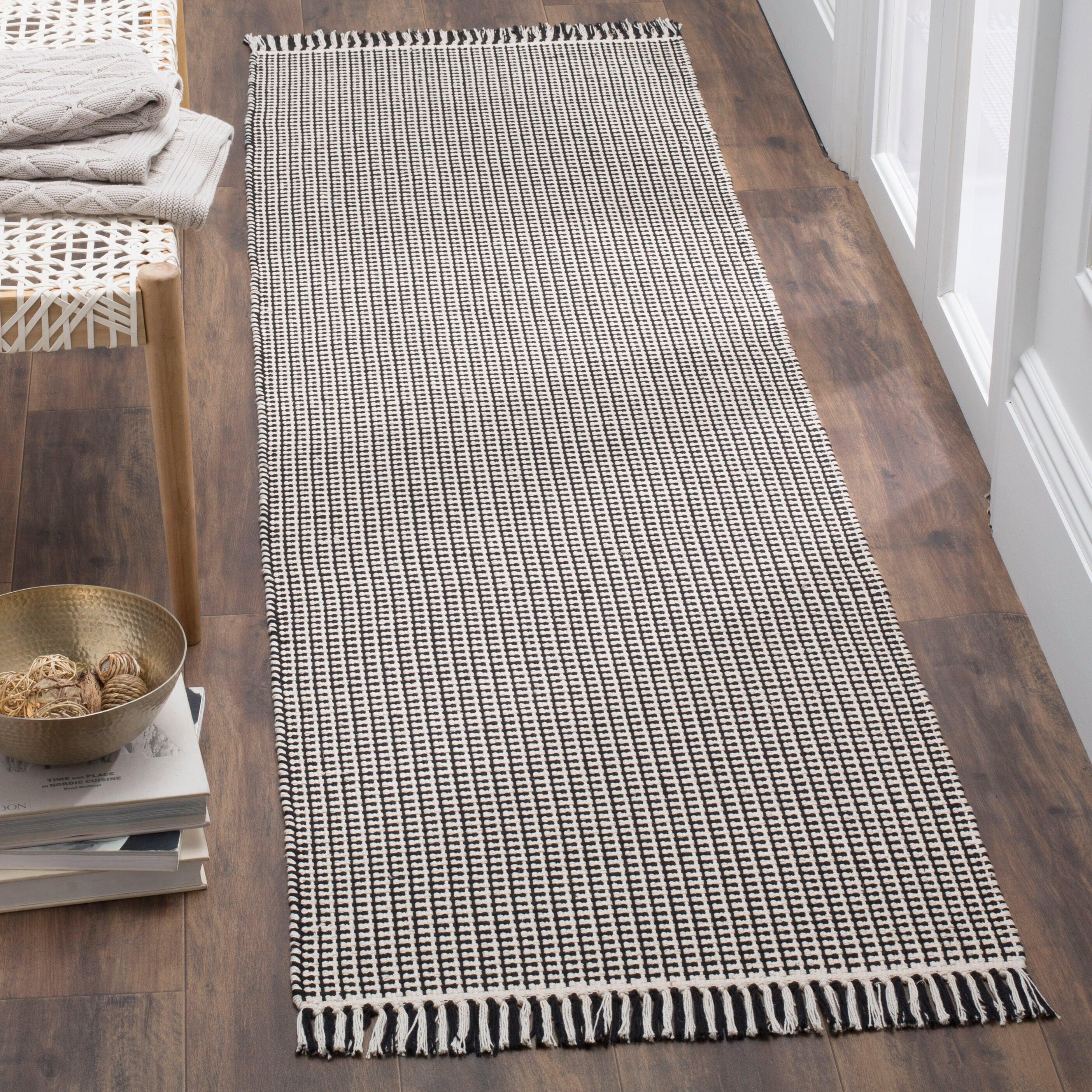 Montauk MTK340 Hand Woven Indoor Runner Rug - Ivory/Black - 2'3"x10' - Safavieh.