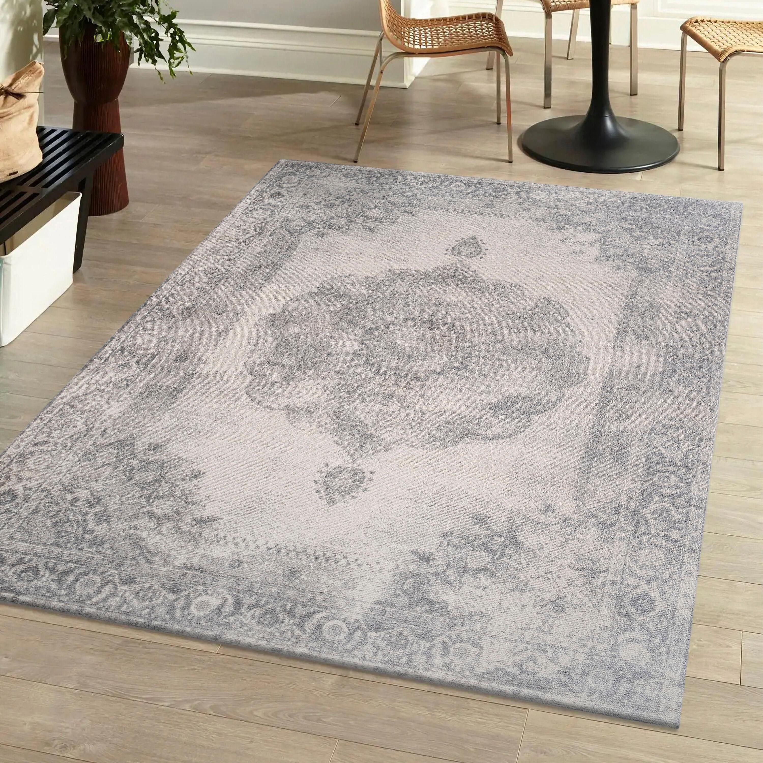 3'x5' Rosalia Cottage Medallion Area Rug, Gray/Ivory - JONATHAN Y