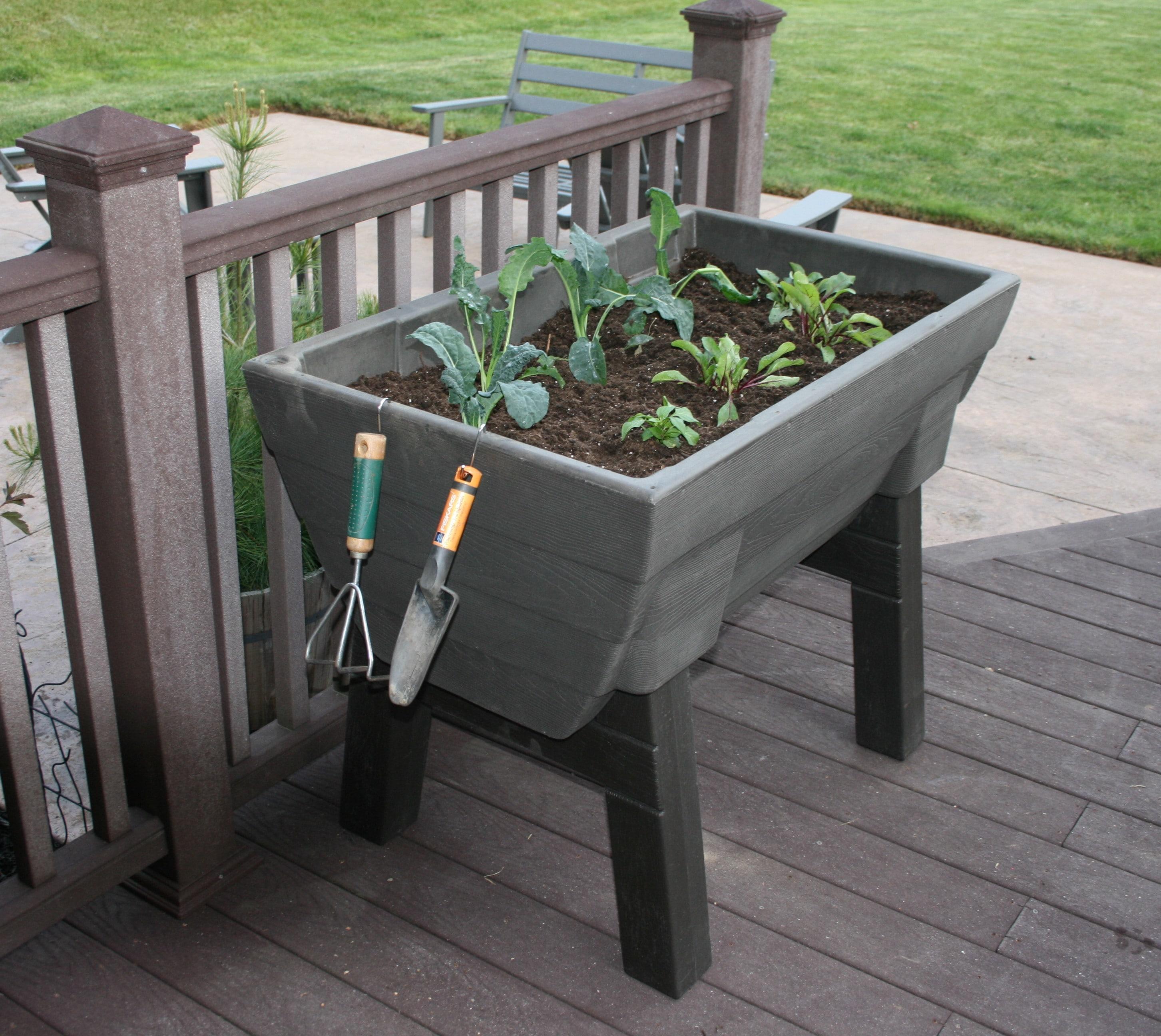 Good Ideas Garden Wizard Self-Watering Plastic Pot Planter