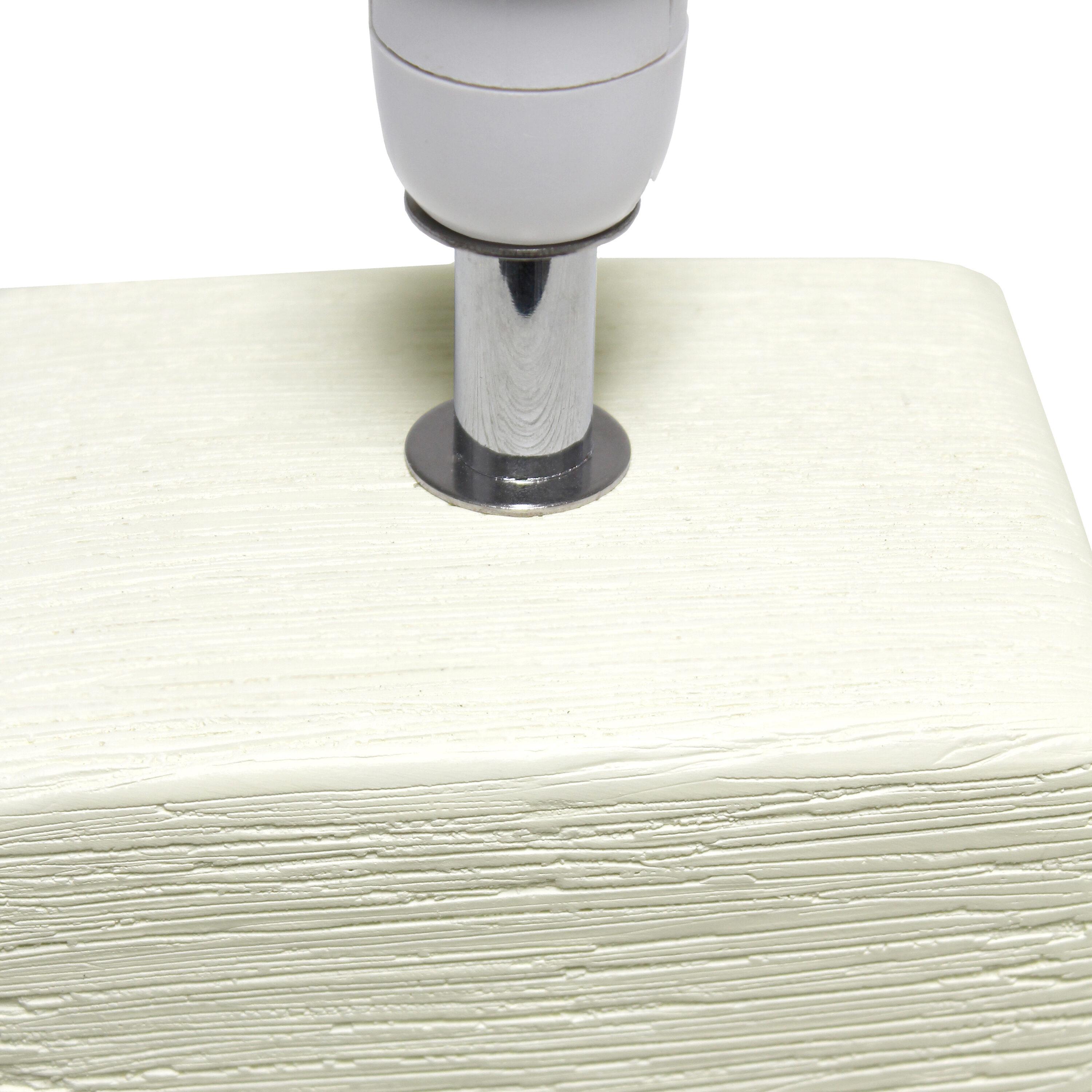 Eagarville Table Lamp
