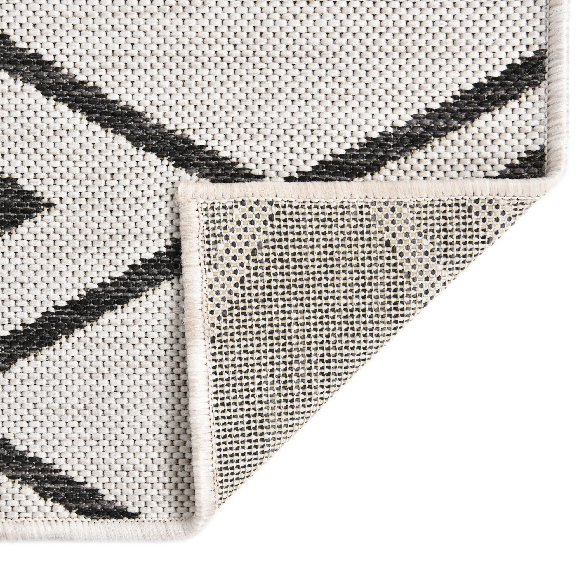 Jill Zarin 7' 0 x 10' 0 Rectangle Indoor/Outdoor Ivory Area Rug