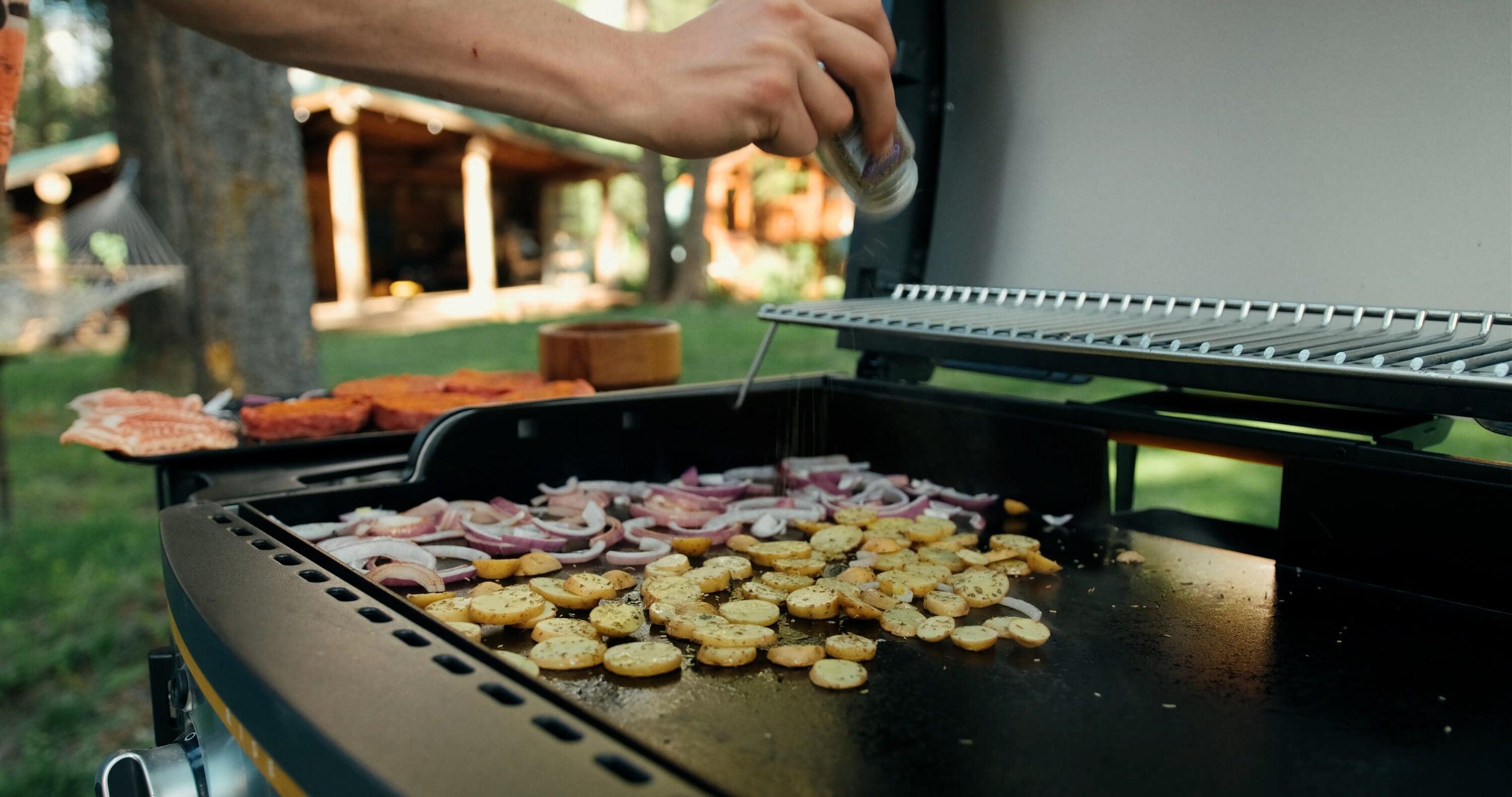 Elite Stainless Steel Propane Gas Hibachi Griddle with 3 Burners