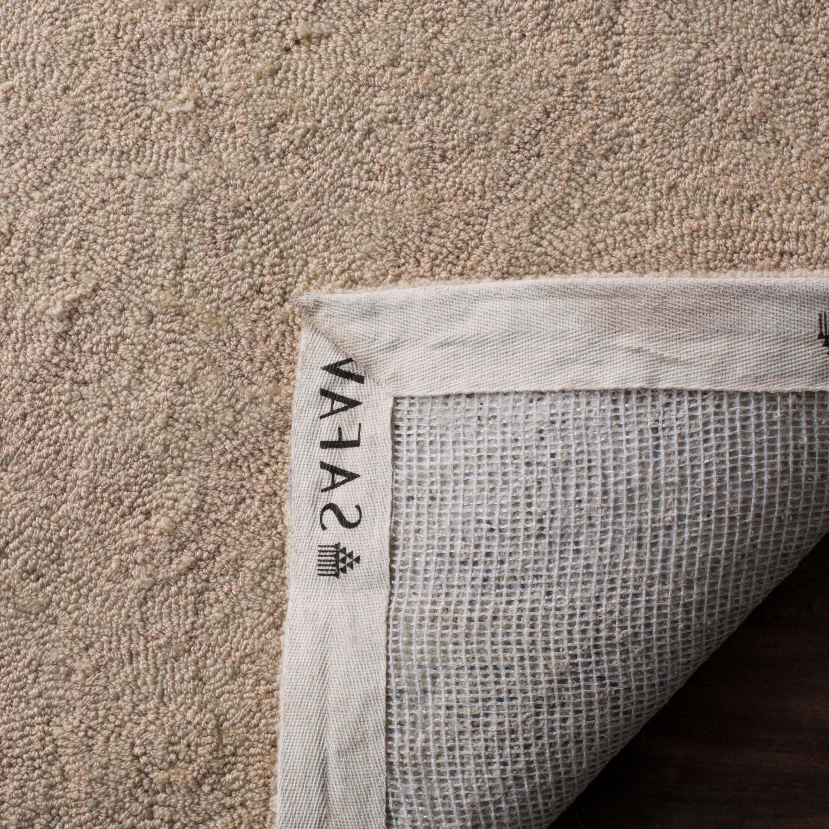 Taran Easy Care Hand Hooked Performance Damask Rug