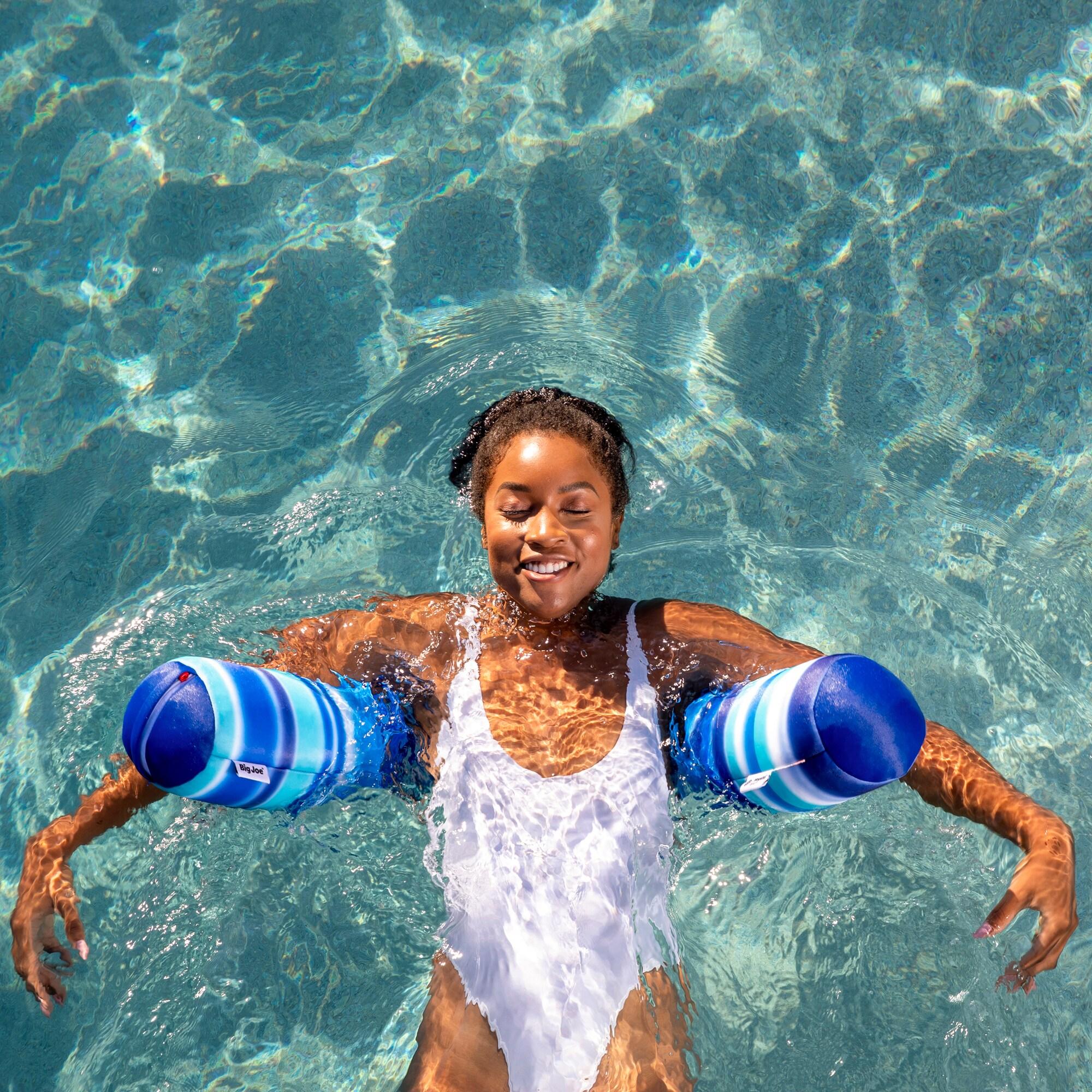 Blurred Blue Striped Mesh Fabric Pool Noodle