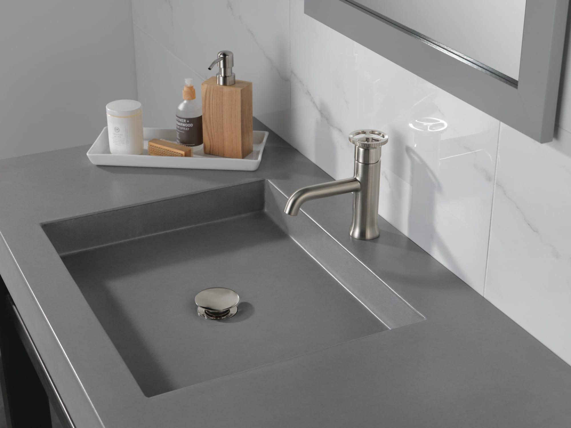 Trinsic Single Hole Bathroom Faucet with Wheel Handle, Single Handle Bathroom Sink Faucet
