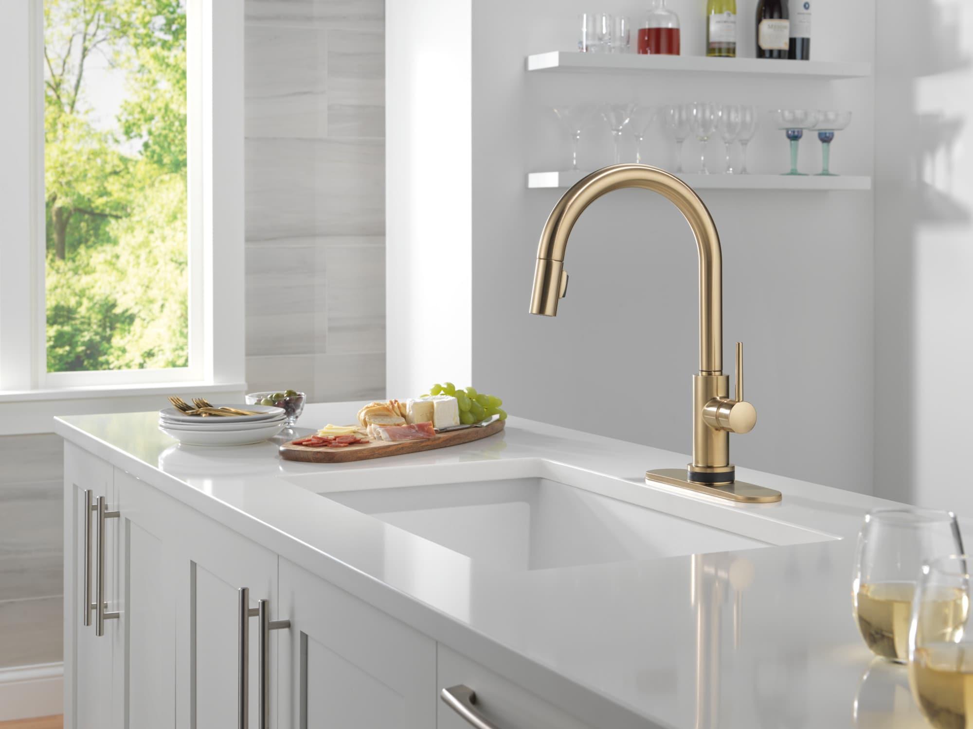 Trinsic Pull Down Sprayer Touch Kitchen Sink Faucet, Touch Control Kitchen Faucet