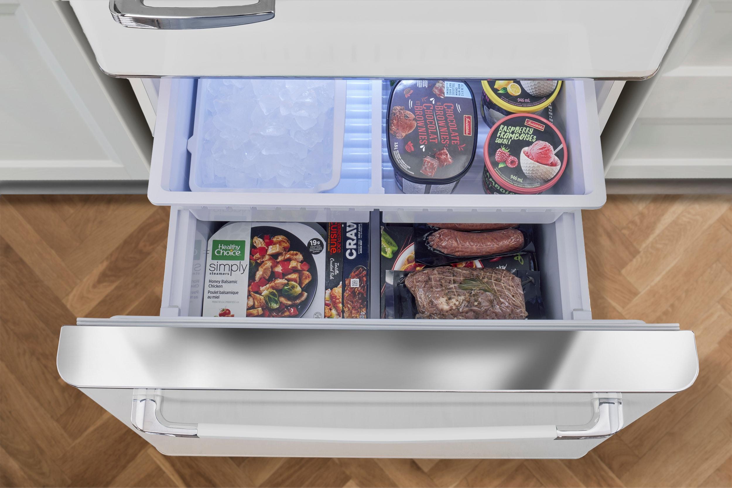 Unique Appliances Classic Retro 30" Frost-Free 17.7 cu. ft. Energy Star Certified Bottom Freezer Refrigerator UGP-510L W AC