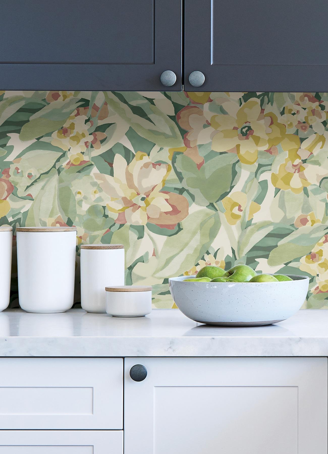 Belles Fleurs Peel & Stick Floral Roll