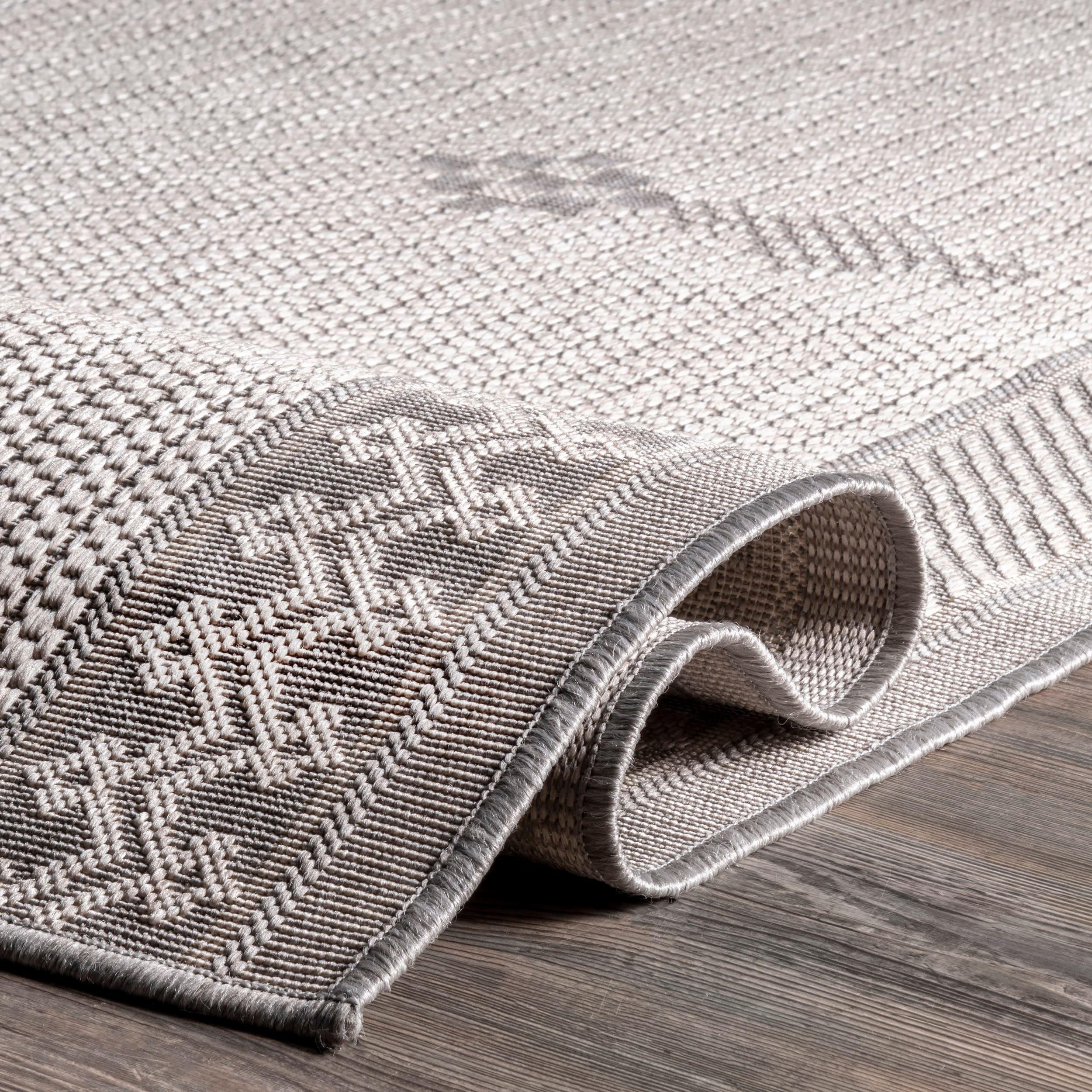 Foundry Select Altus Gray Indoor/Outdoor Area Rug