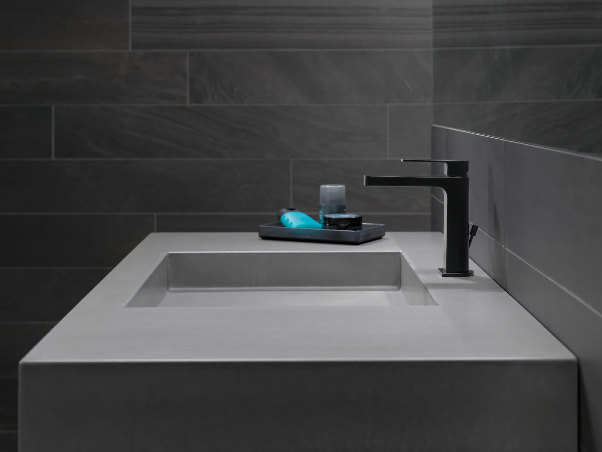 Peerless P1519lf-M Xander 1 GPM Single Hole Bathroom Faucet - Black